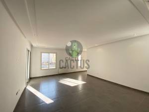 Nabeul&nbsp;Cite Universitaire&nbsp;Location&nbsp;Appart. 1 pi�ce&nbsp; annuelle s2  vide dans une ref686a