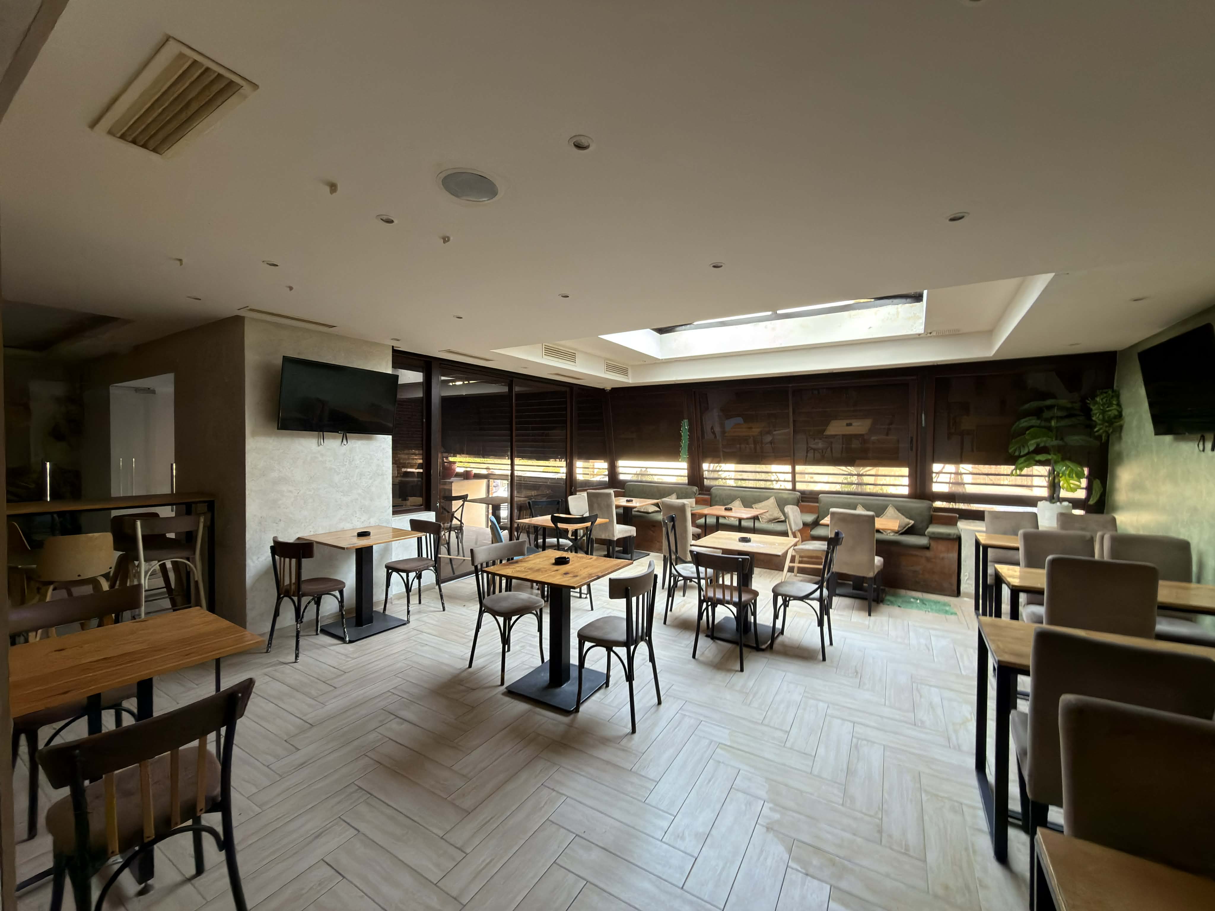 Ariana Ville&nbsp;El Menzah 5&nbsp;Bureaux & Commerces&nbsp;Fond de Commerce&nbsp;Pas de porte tout commerce � menzah 5