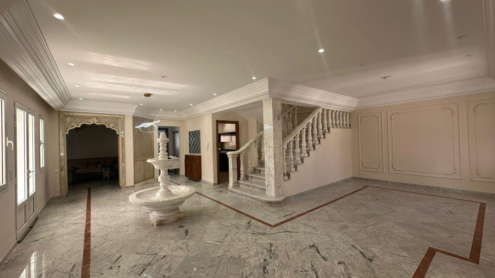 Hammam Sousse&nbsp;El Kantaoui&nbsp;Location&nbsp;Appart. 5 pi�ces+&nbsp;Villa de type s5 avec jardin