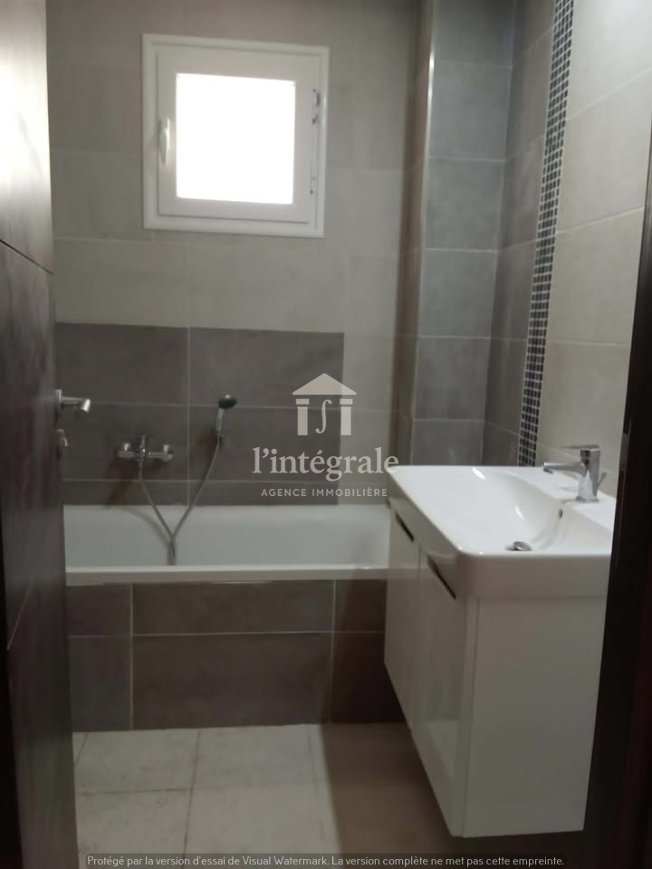 Ariana Ville&nbsp;Cite Ennasr 2&nbsp;Location&nbsp;Appart. 4 pi�ces&nbsp;Coquet appartement s3 ennaser