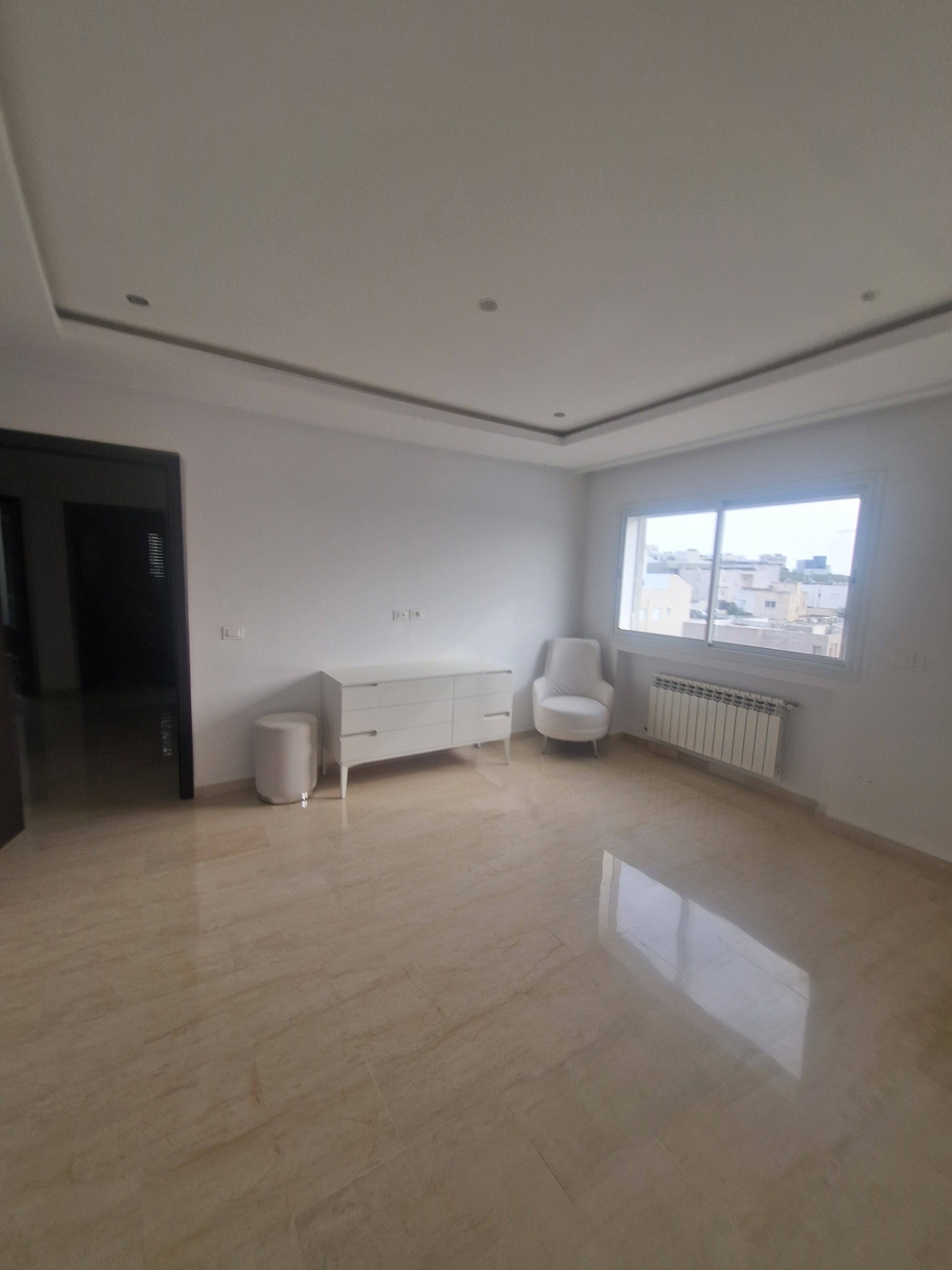 Ariana Ville&nbsp;Cite Ennasr 2&nbsp;Location&nbsp;Maisons&nbsp;�tage de villa s4 � jardin d'el manzeh 2