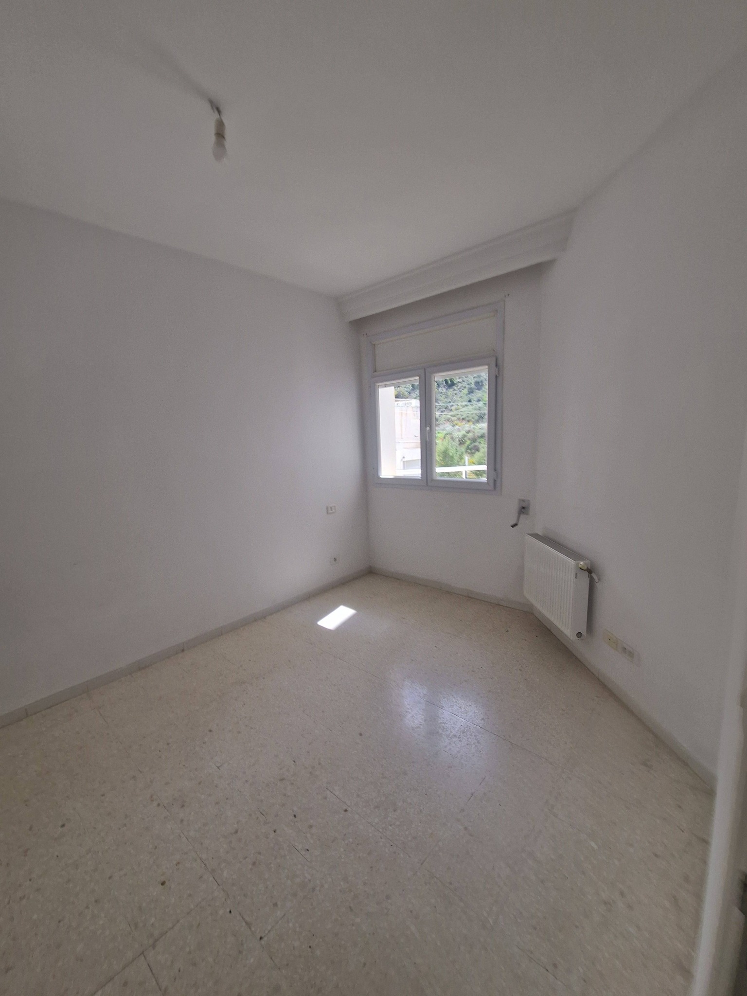 Ariana Ville&nbsp;Cite Ennasr 2&nbsp;Location&nbsp;Appart. 2 pi�ces&nbsp;S1 � riadh el andalous cot� parc nahli