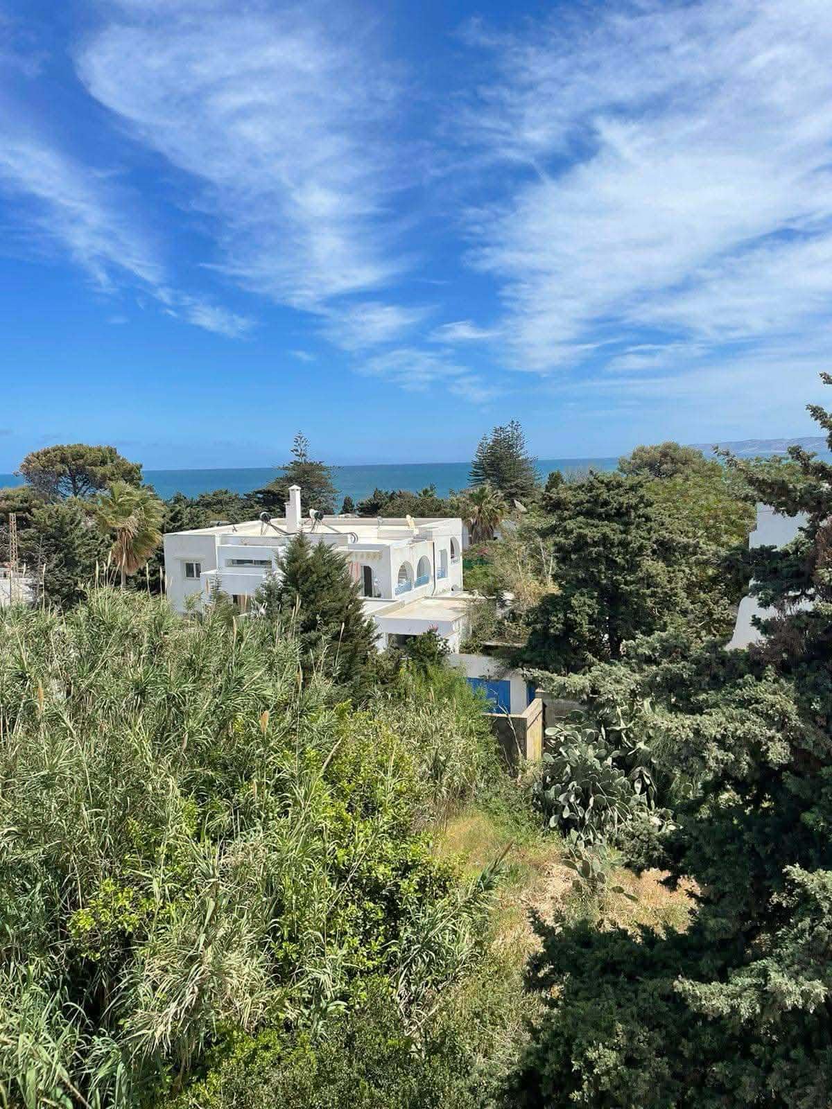 Bizerte Nord&nbsp;Bizerte&nbsp;Terrain&nbsp;Terrain nu&nbsp;Terrain � cot� de la plage corniche