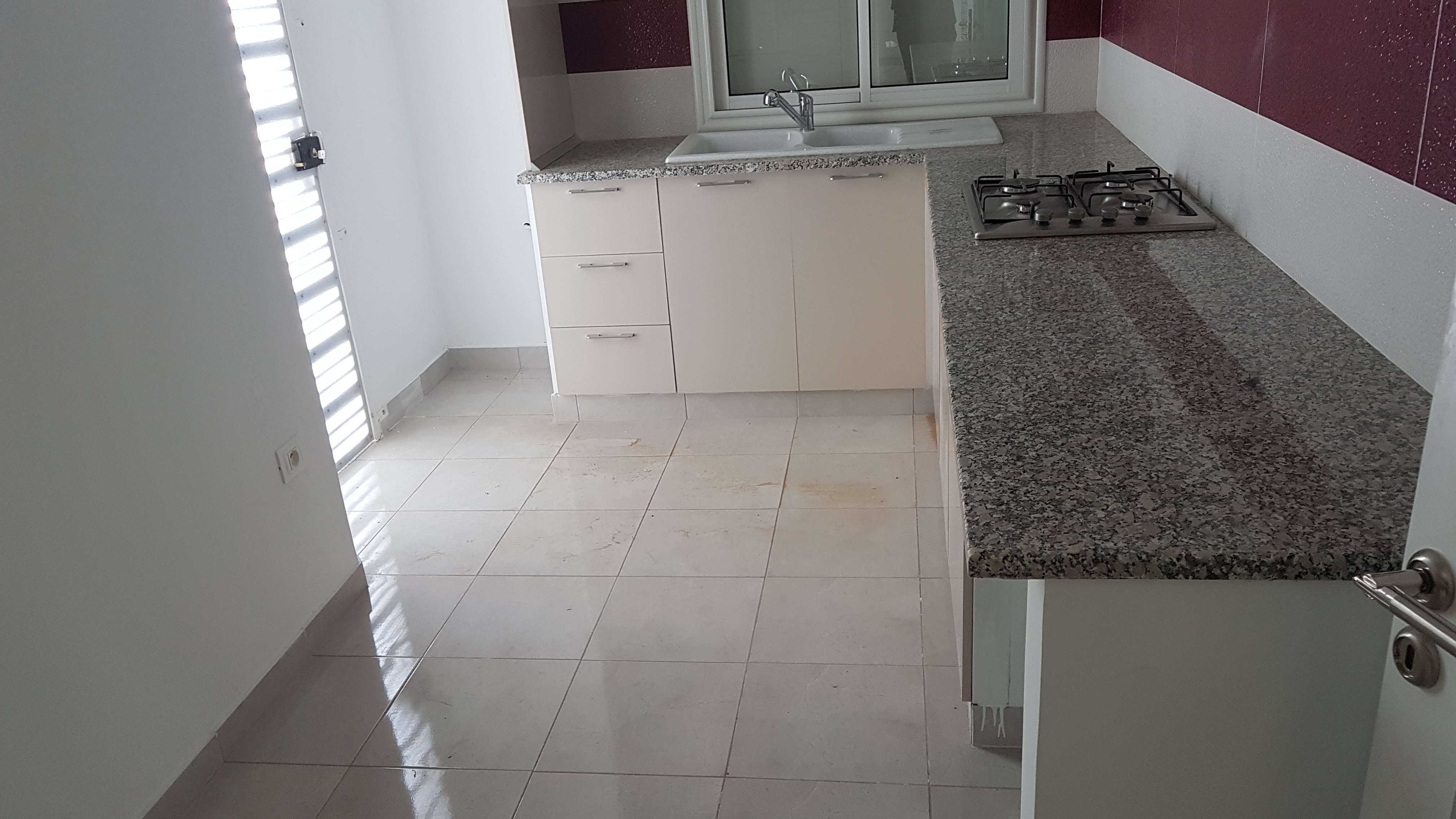 Nabeul&nbsp;Nabeul&nbsp;Location&nbsp;Appart. 3 pi�ces&nbsp;Etage de villa � sidi el mahrsi nabeul