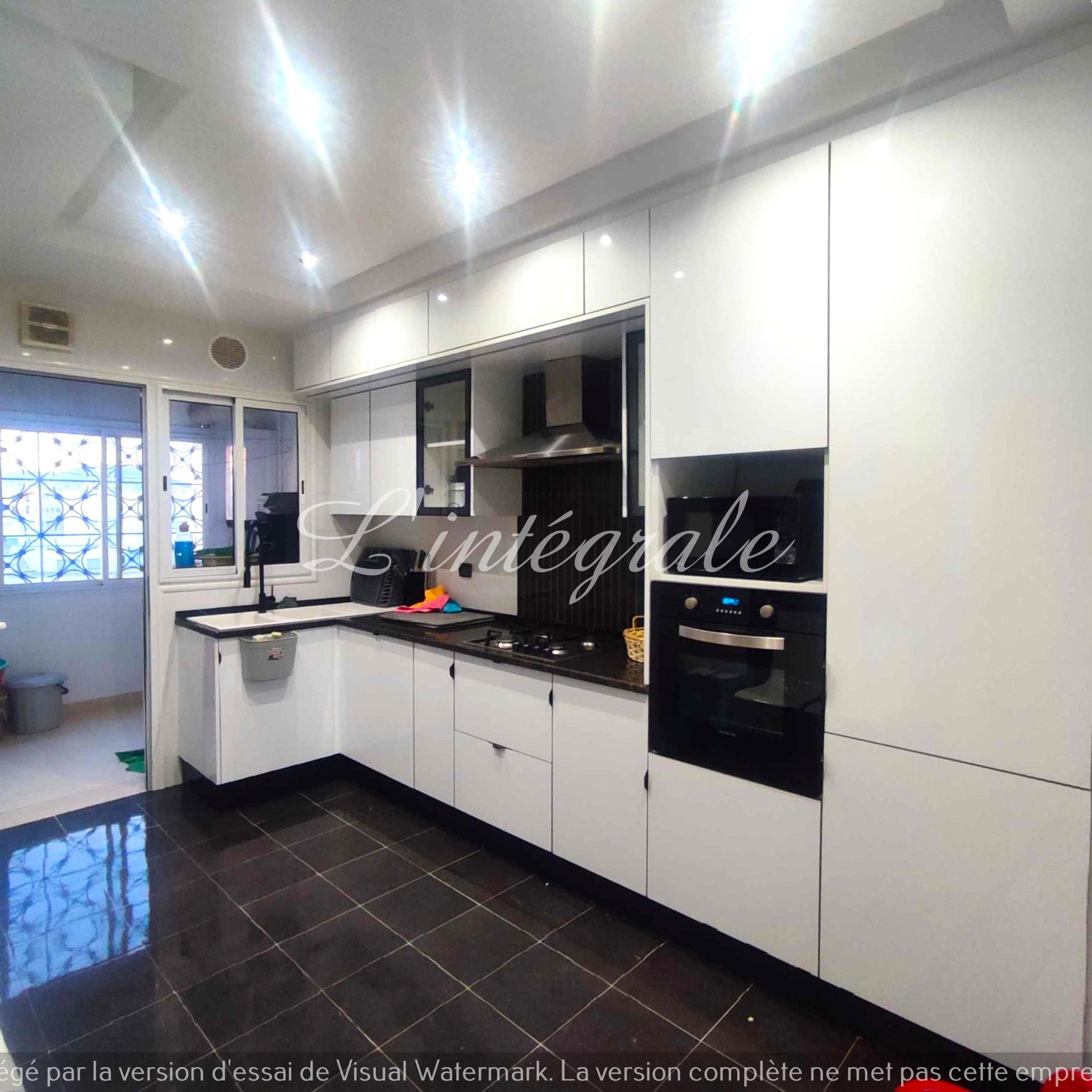 Ariana Ville&nbsp;Cite Ennasr 2&nbsp;Location&nbsp;Appart. 4 pi�ces&nbsp;Superbe appartement s3 haut standing