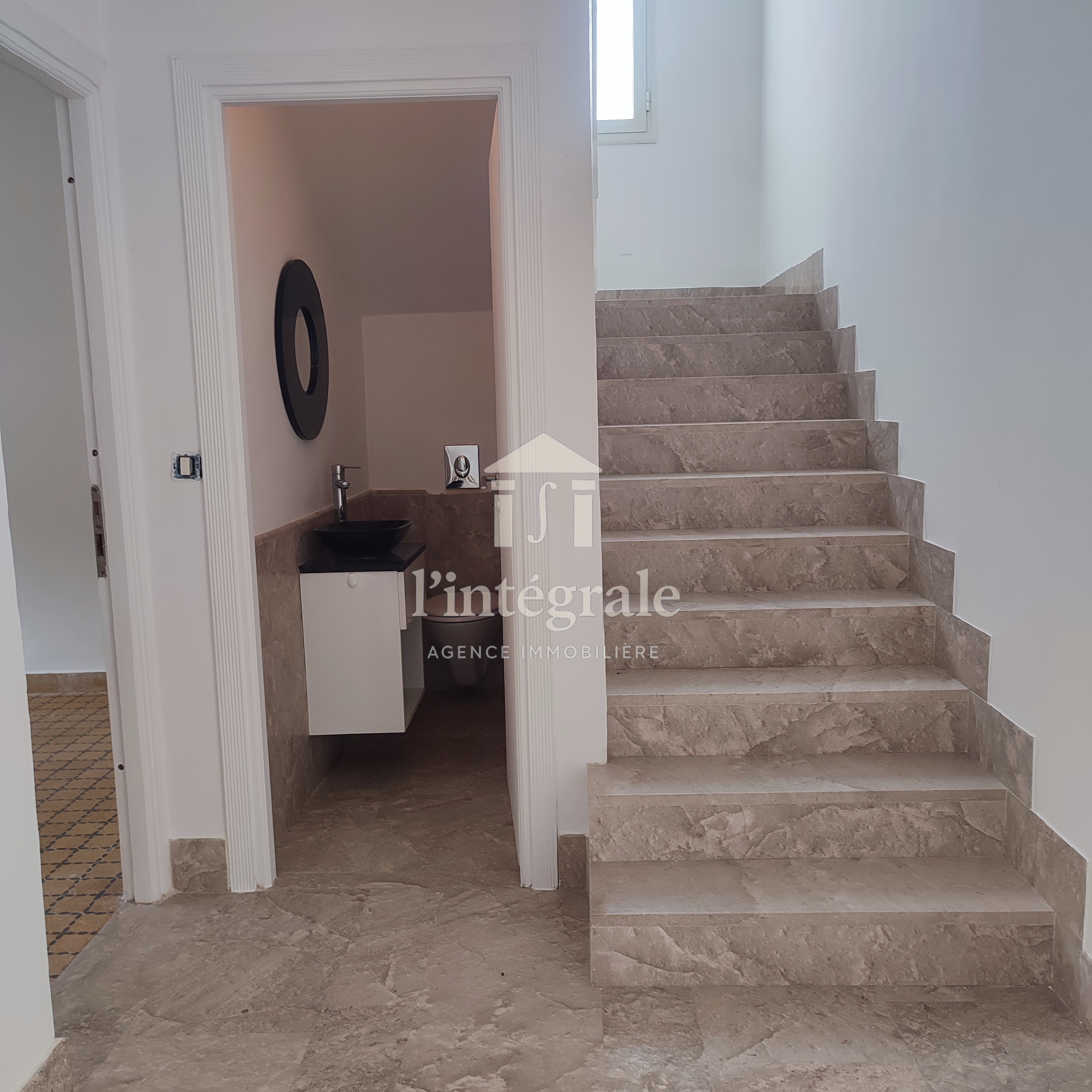 El Menzah&nbsp;Mutuelle Ville&nbsp;Location&nbsp;Maisons&nbsp;Magnifique villa moderne