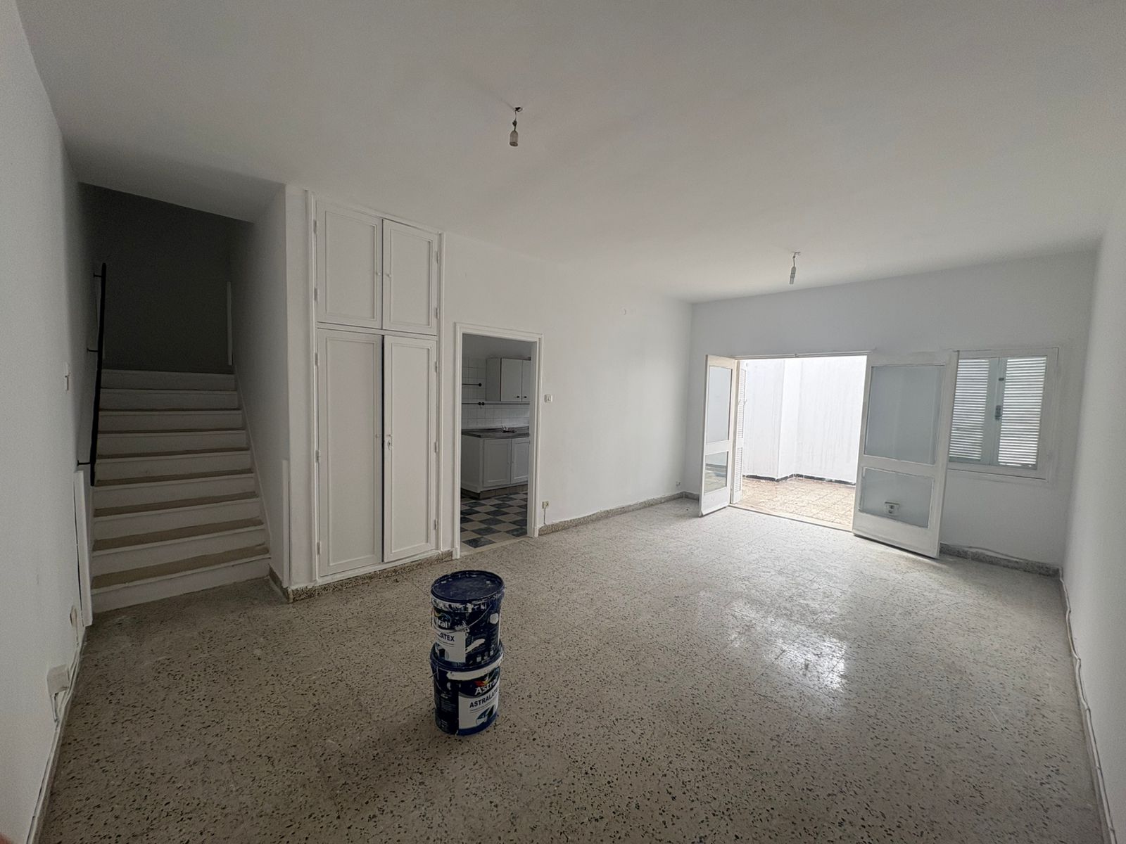 Ariana Ville&nbsp;El Menzah 6&nbsp;Location&nbsp;Duplex&nbsp;Spacieux triplex uv4 menzah6 usage habitation