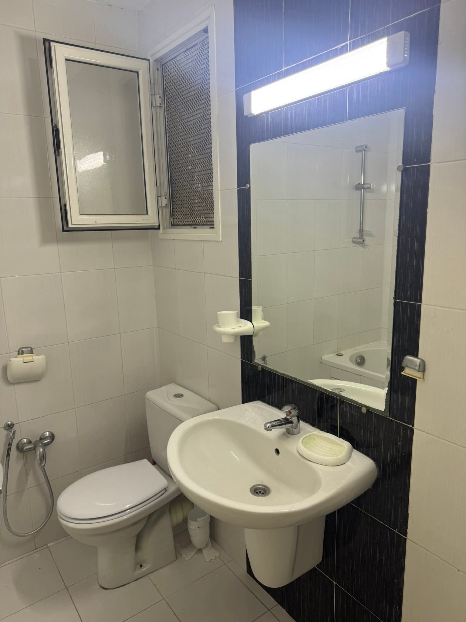 El Mourouj&nbsp;El Mourouj&nbsp;Vente&nbsp;Appart. 4 pi�ces&nbsp;Appartement mourouj 6 sur la route principale