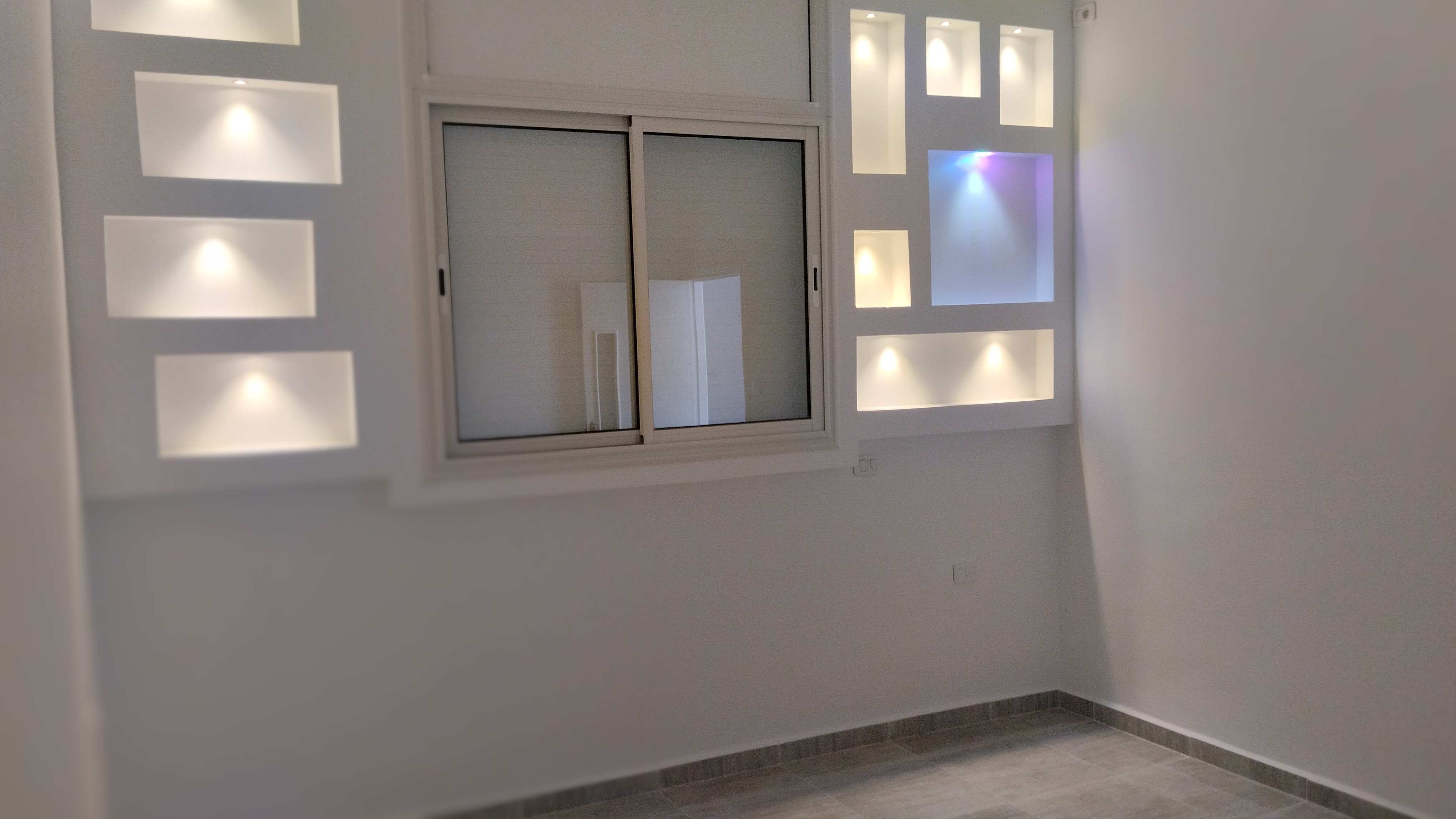 Ezzouhour (Tunis)&nbsp;Cite Essomrane&nbsp;Location&nbsp;Appart. 3 pi�ces&nbsp;Bel �tage de villa neuf � cit� ezzouhour 1