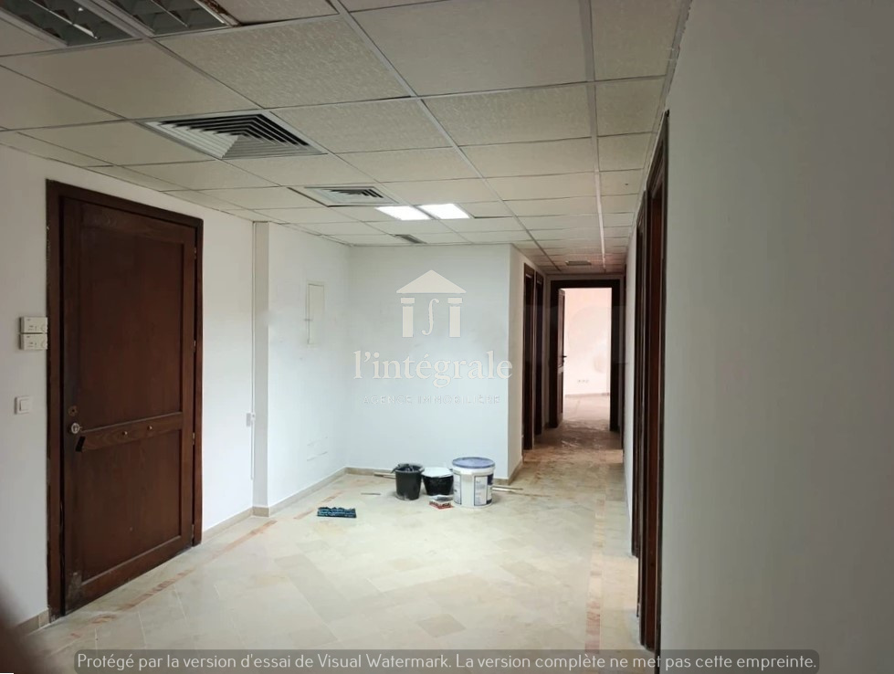 Cite El Khadra&nbsp;Zone urbaine nord&nbsp;Location&nbsp;Appart. 4 pi�ces&nbsp;Spacieux bureau h4