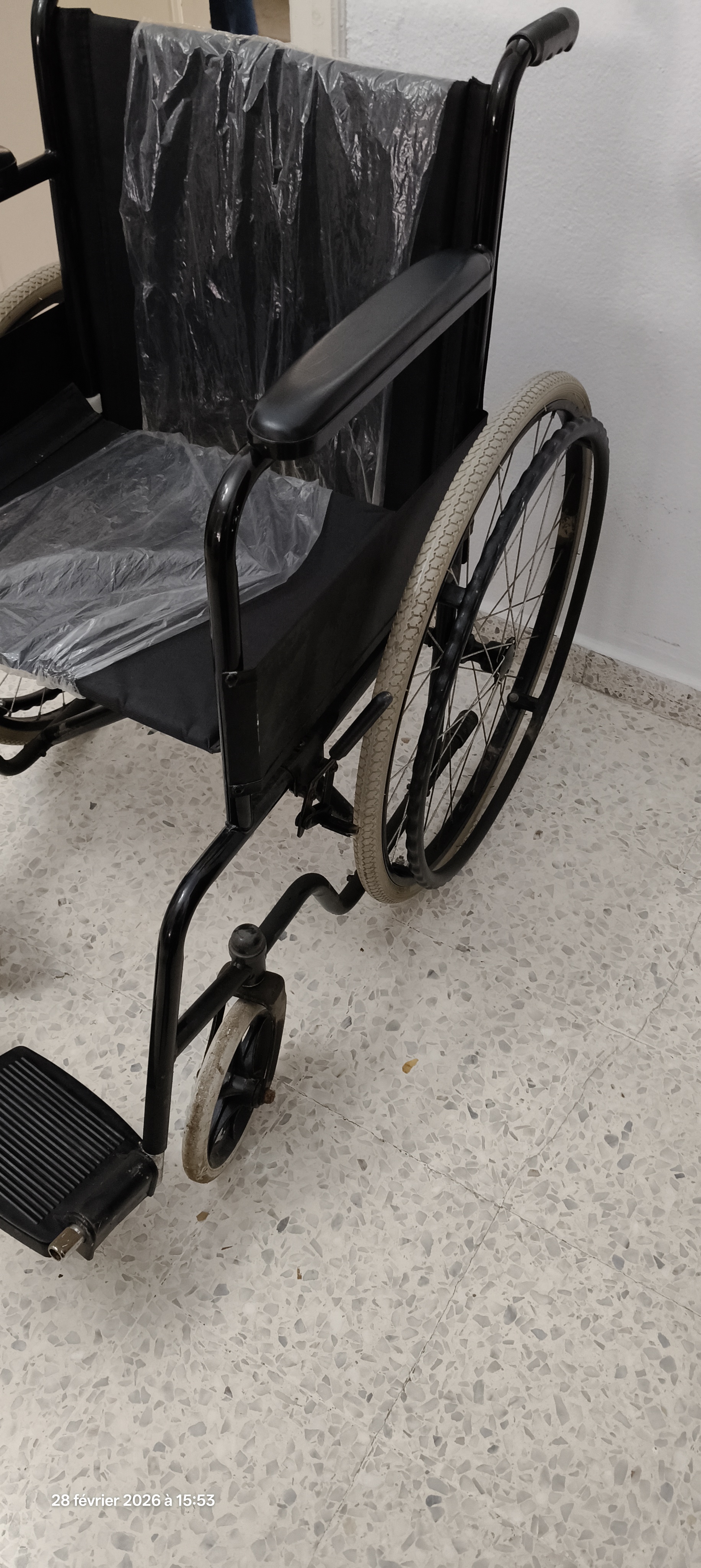 El Kram&nbsp;Le Kram&nbsp;Autre&nbsp;Autre&nbsp;Chaise roulante neuve