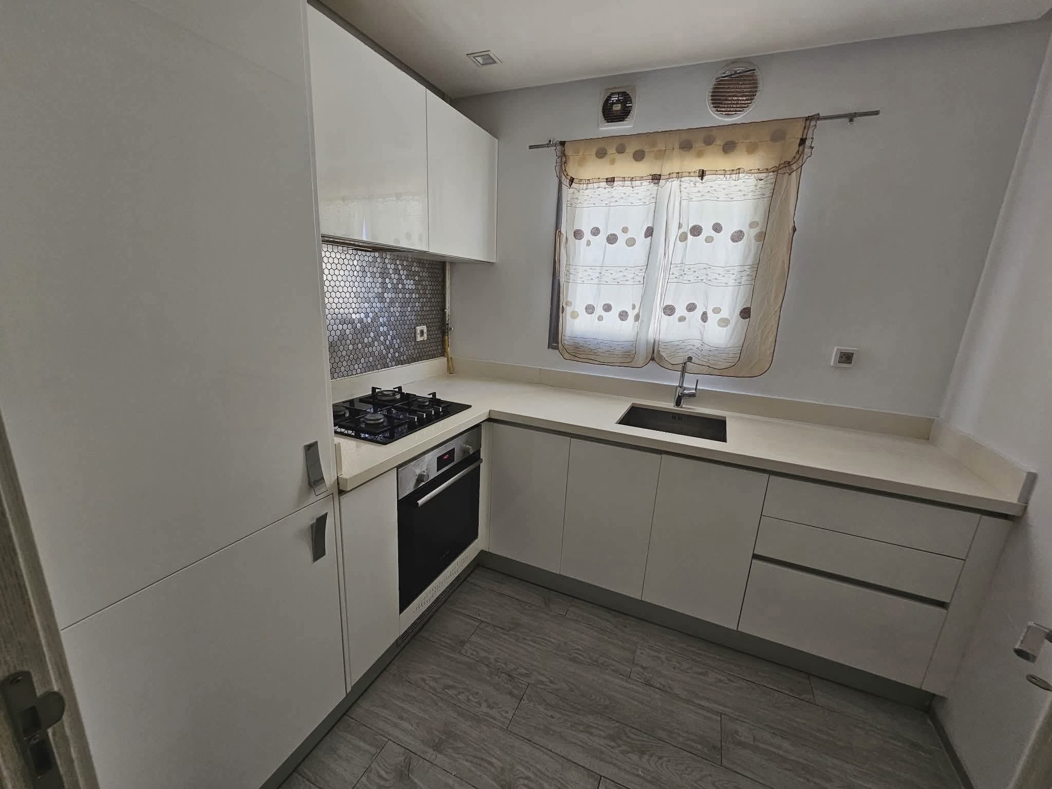 El Menzah&nbsp;El Menzah 9&nbsp;Location&nbsp;Appart. 2 pi�ces&nbsp;S1 meuble 1600d menzah 9c