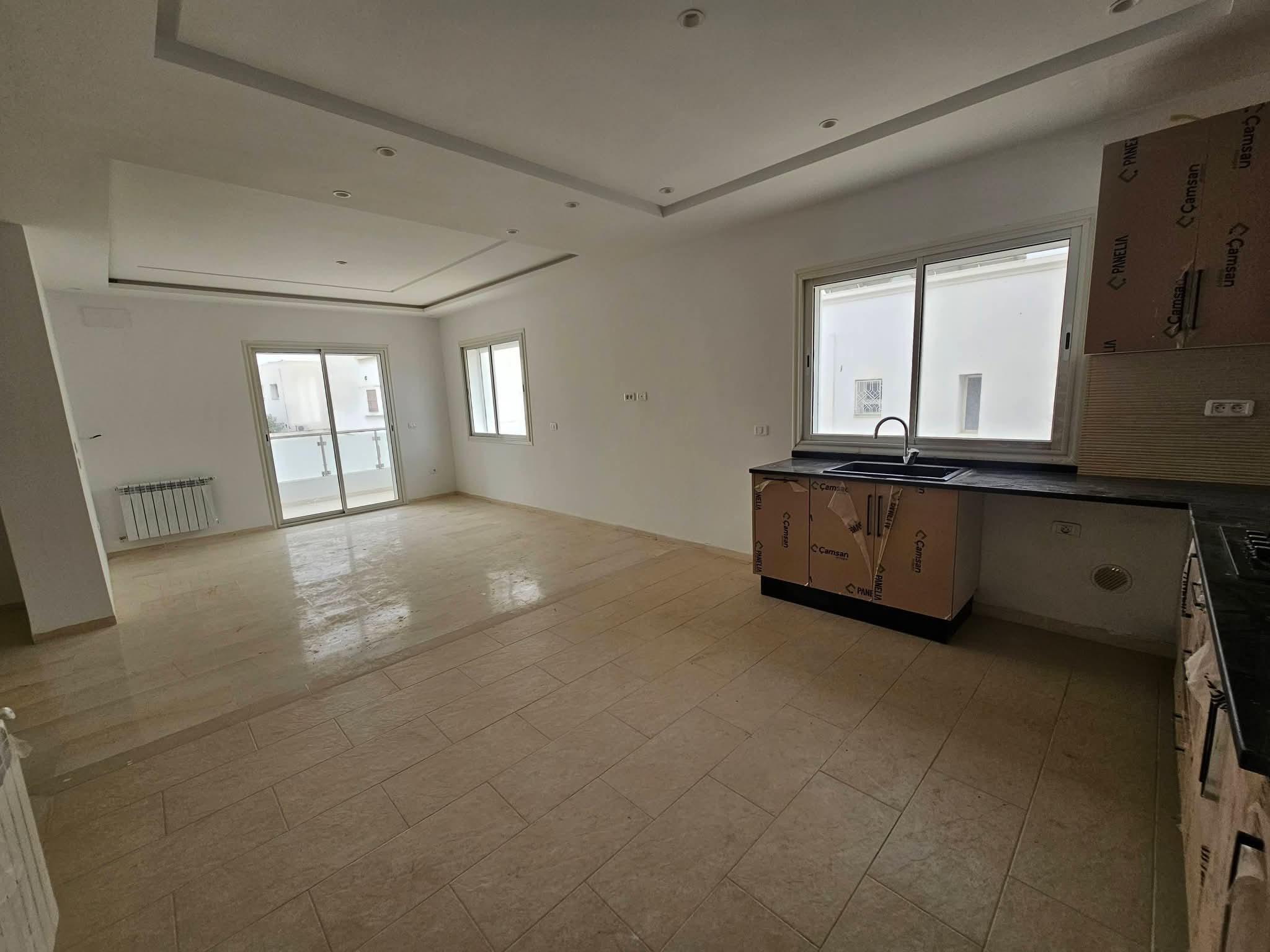 Mnihla&nbsp;Jardins d'el Menzah&nbsp;Location&nbsp;Appart. 4 pi�ces&nbsp;S3 1500d jardin del menzah 2