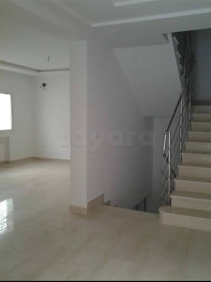 Mnihla&nbsp;Jardins d'el Menzah&nbsp;Location&nbsp;Maisons&nbsp;Triplex 2600d aux jardins del menzah 2