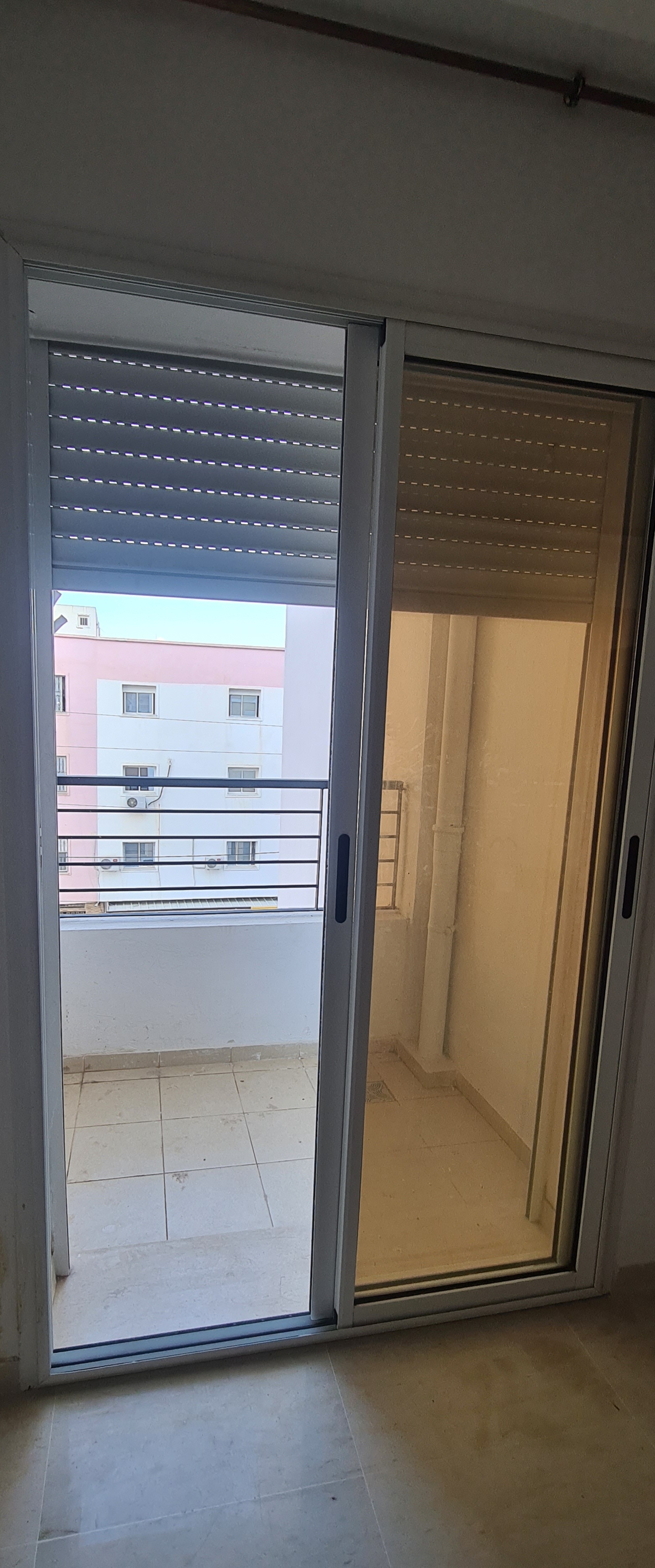 La Soukra&nbsp;Borj Louzir&nbsp;Location&nbsp;Appart. 1 pi�ce&nbsp;S1 r�sidence essaraya 2 borj louzir