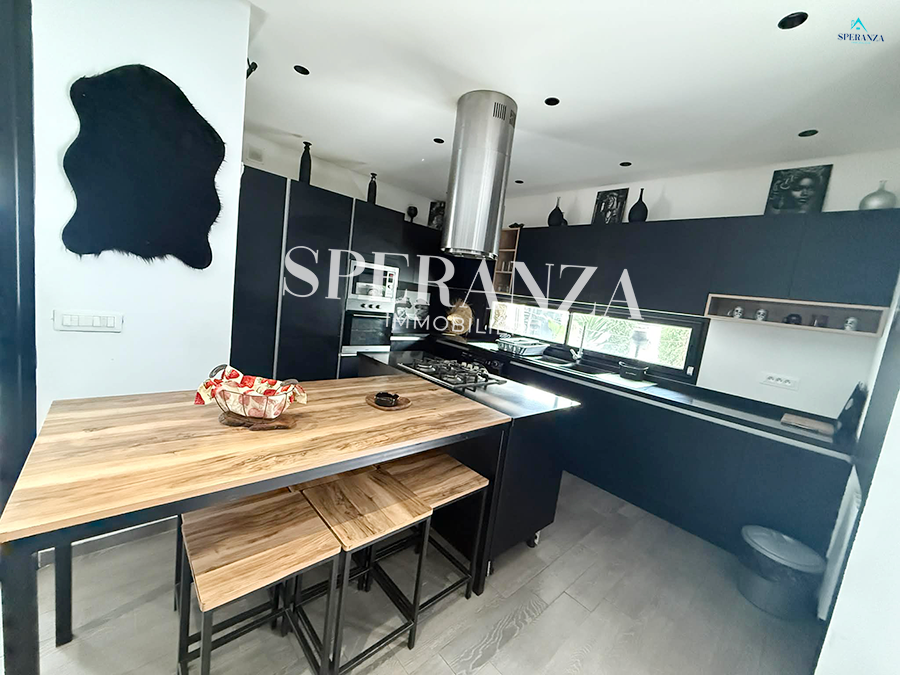 Hammamet&nbsp;Hammamet&nbsp;Location&nbsp;Appart. 4 pi�ces&nbsp;Villa la datcha