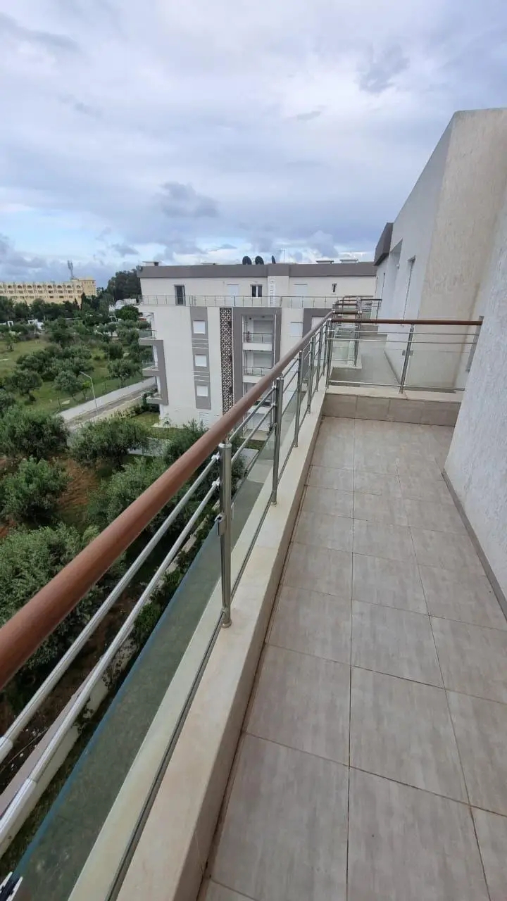 Hammamet&nbsp;Zone Hoteliere&nbsp;Location&nbsp;Appart. 4 pi�ces&nbsp;Appartement haut standing s1 hammamet