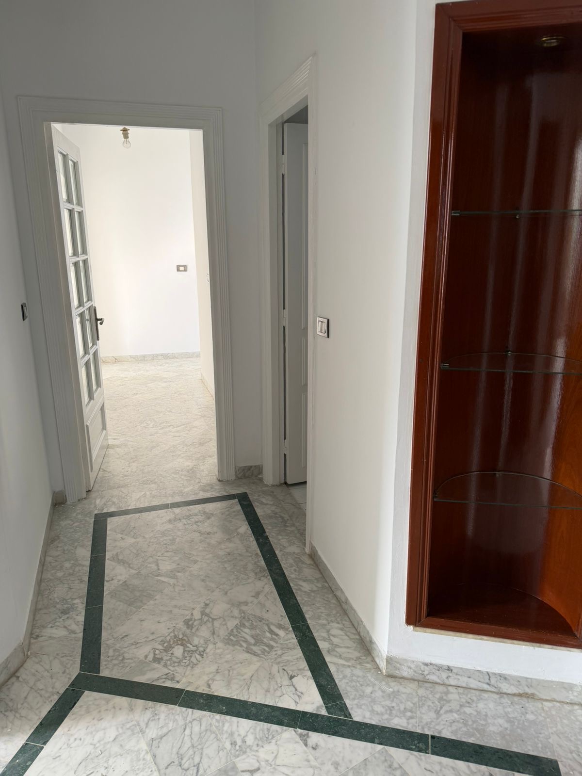 Ariana Ville&nbsp;Cite Ennasr 2&nbsp;Location&nbsp;Appart. 4 pi�ces&nbsp;S3 usage habitation bureautique � ennasr