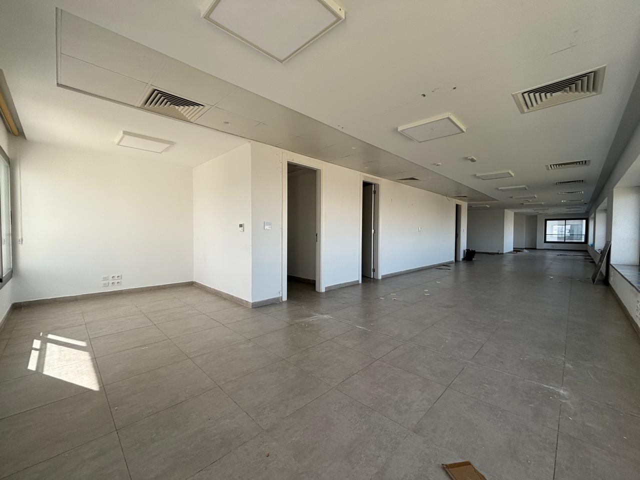 Ain Zaghouan&nbsp;Jardins de Carthage&nbsp;Bureaux & Commerces&nbsp;Surfaces&nbsp;Open space de 250m2 aux jardins de carthage