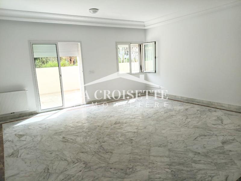 La Marsa&nbsp;Berge Du Lac&nbsp;Location&nbsp;Appart. 5 pi�ces+&nbsp;Appartement s4 avec jardin et terrasse au lac2