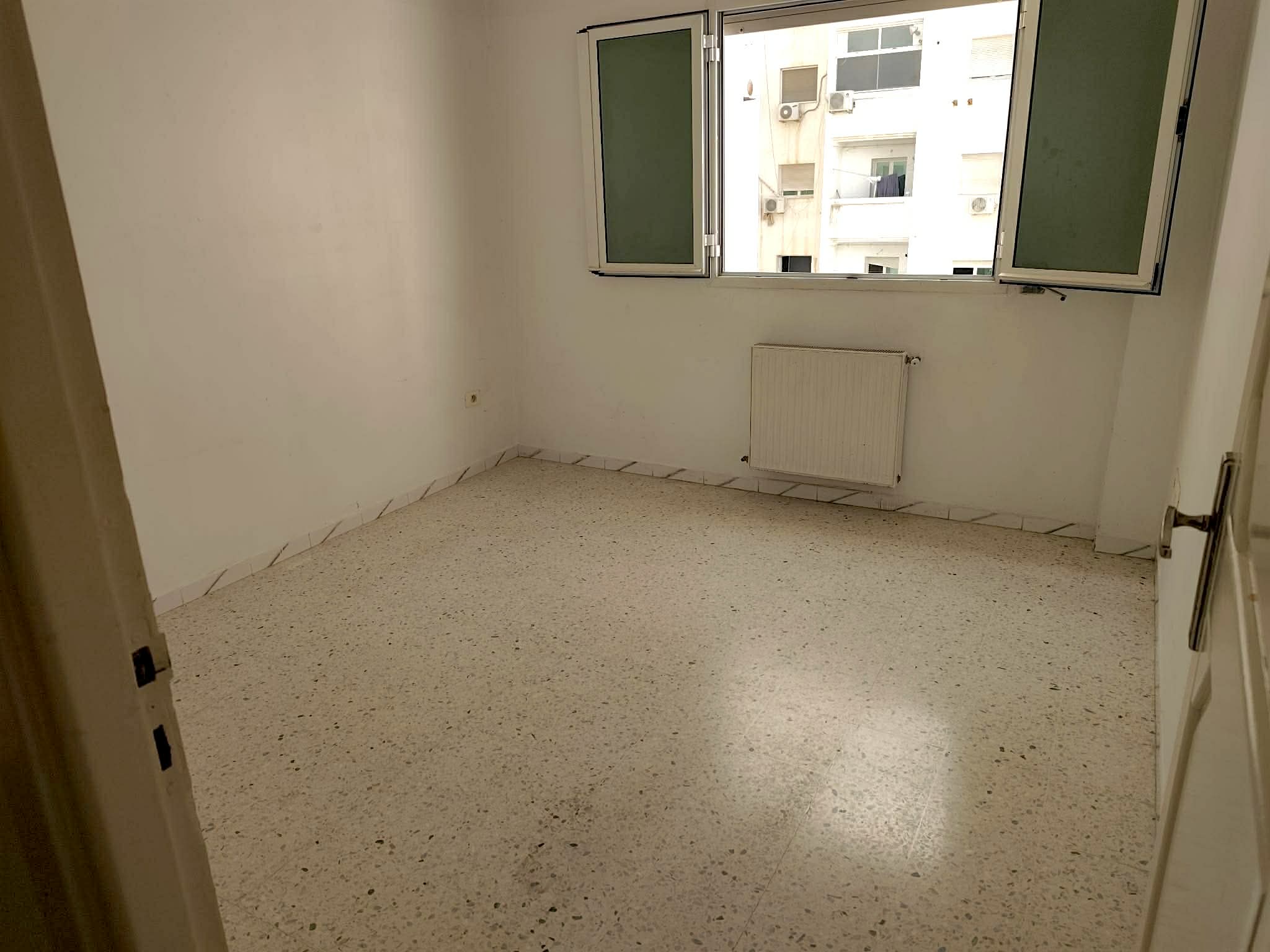 La Marsa&nbsp;El Aouina&nbsp;Location&nbsp;Appart. 1 pi�ce&nbsp;S plus 1 avec balcon