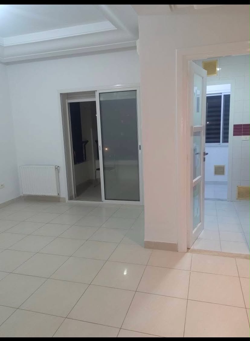 La Marsa&nbsp;El Aouina&nbsp;Location&nbsp;Appart. 1 pi�ce&nbsp;S plus 1  propre