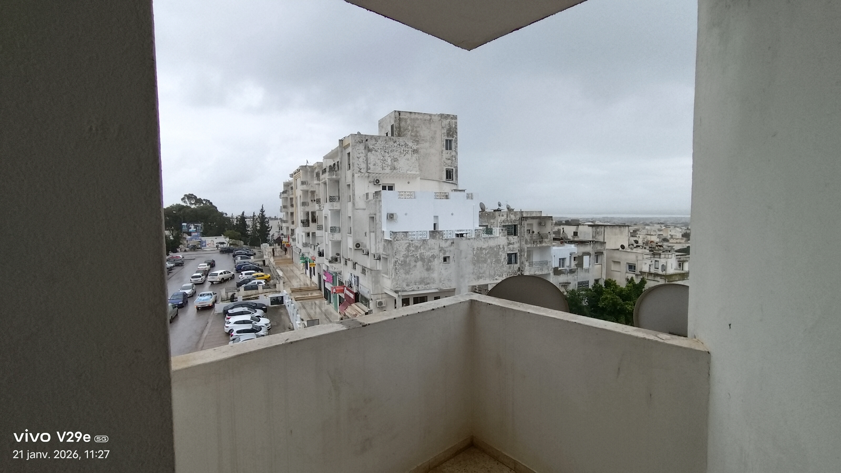 El Menzah&nbsp;El Manar 1&nbsp;Vente&nbsp;Appart. 3 pi�ces&nbsp;De particulier � particulier vend s 3 � el manar 1