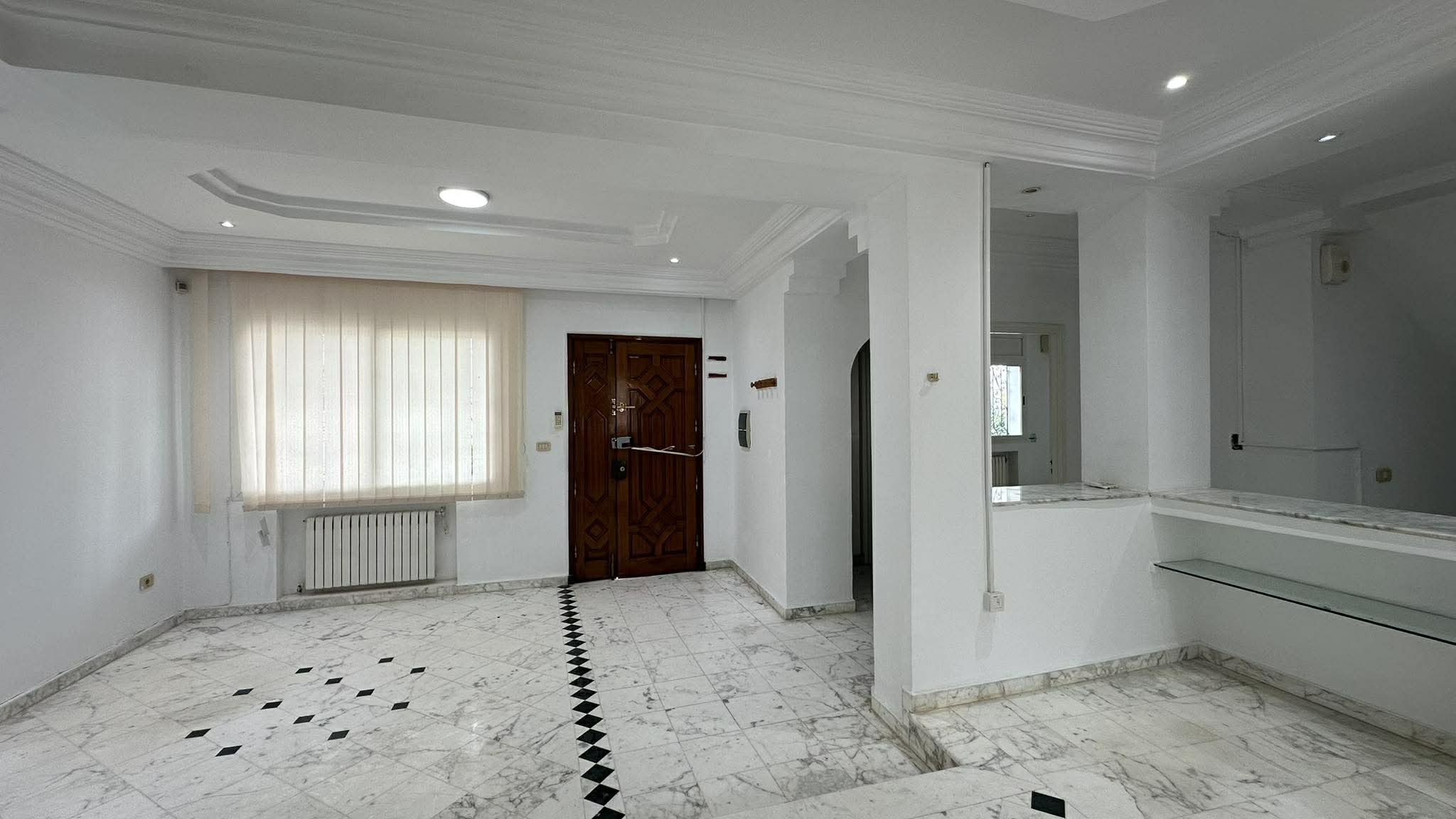 La Marsa&nbsp;Berge Du Lac&nbsp;Location&nbsp;Appart. 4 pi�ces&nbsp;Triplex s4 � usage bureautique au lac 1