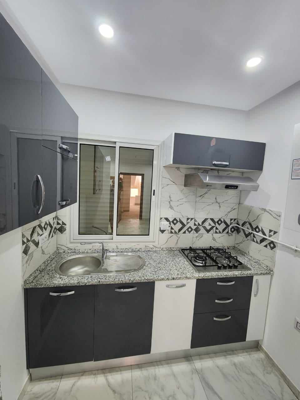 La Soukra&nbsp;Borj Louzir&nbsp;Location&nbsp;Appart. 1 pi�ce&nbsp;Appartement s1 a borj louzir