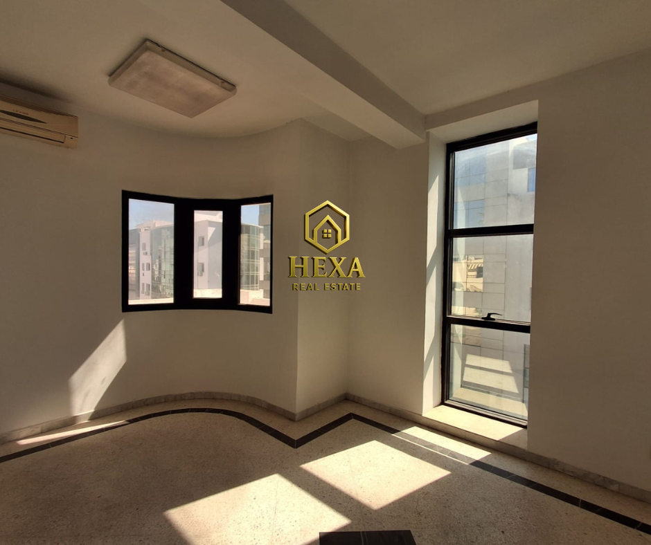 La Marsa&nbsp;Berge Du Lac&nbsp;Location&nbsp;Surfaces&nbsp;Appartement h3 � usage bureautique au lac 1