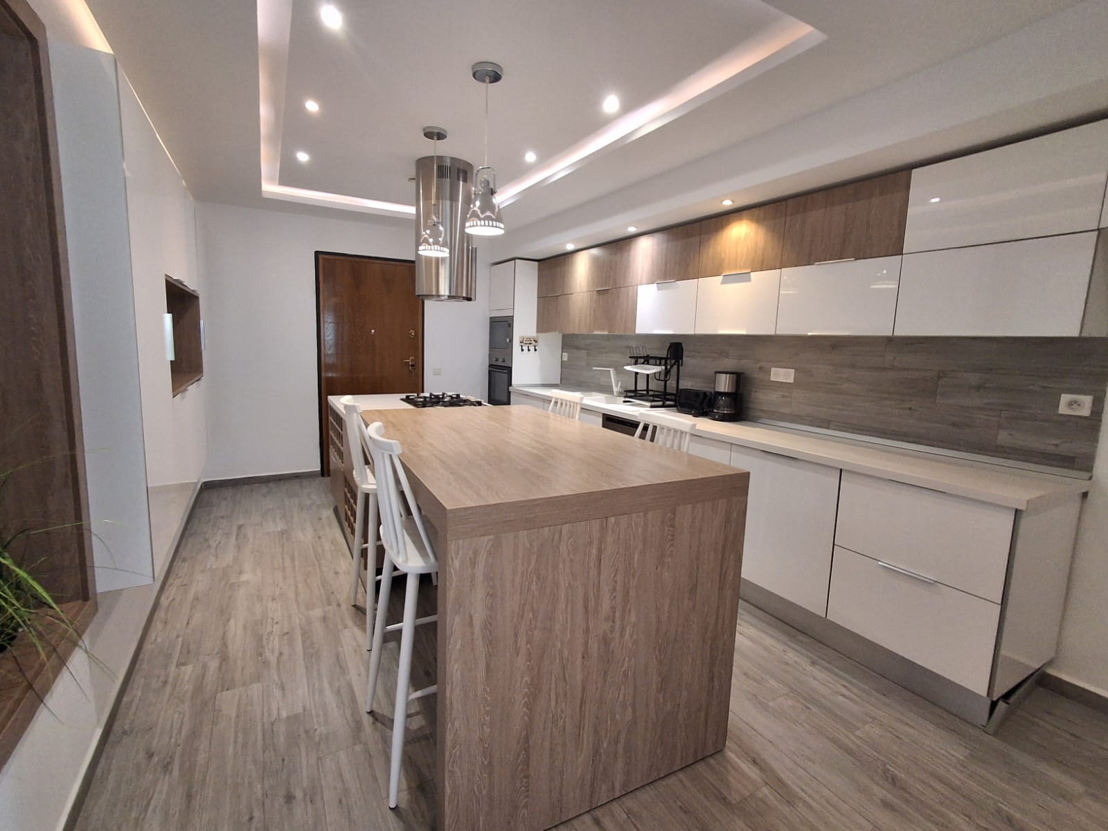 La Marsa&nbsp;Berge Du Lac&nbsp;Location&nbsp;Maisons&nbsp;Trilpex s3 meubl� avec terrasse au lac 2