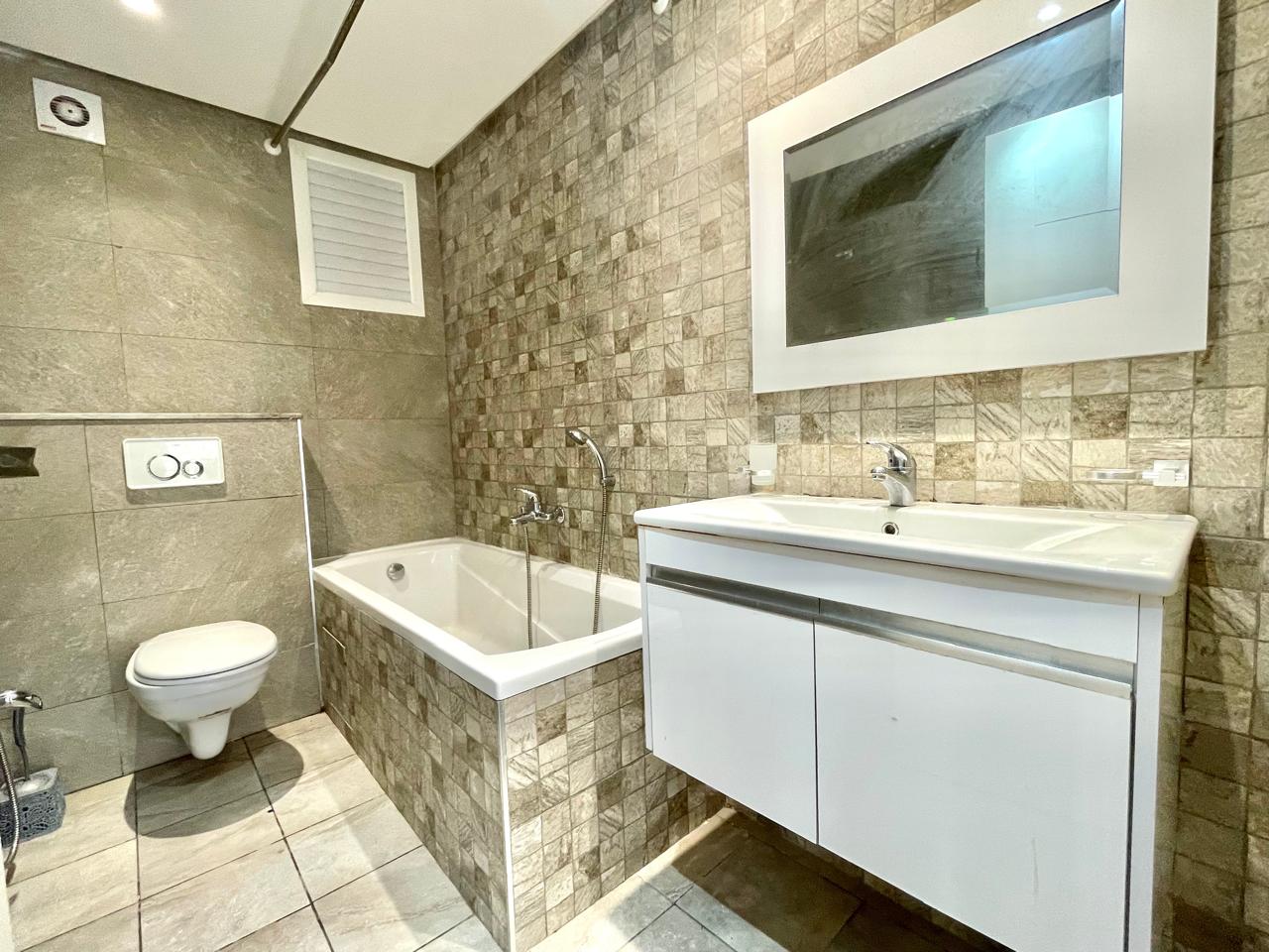 Ain Zaghouan&nbsp;Jardins de Carthage&nbsp;Vente&nbsp;Appart. 5 pi�ces+&nbsp;App s4 aux jardins de carthage