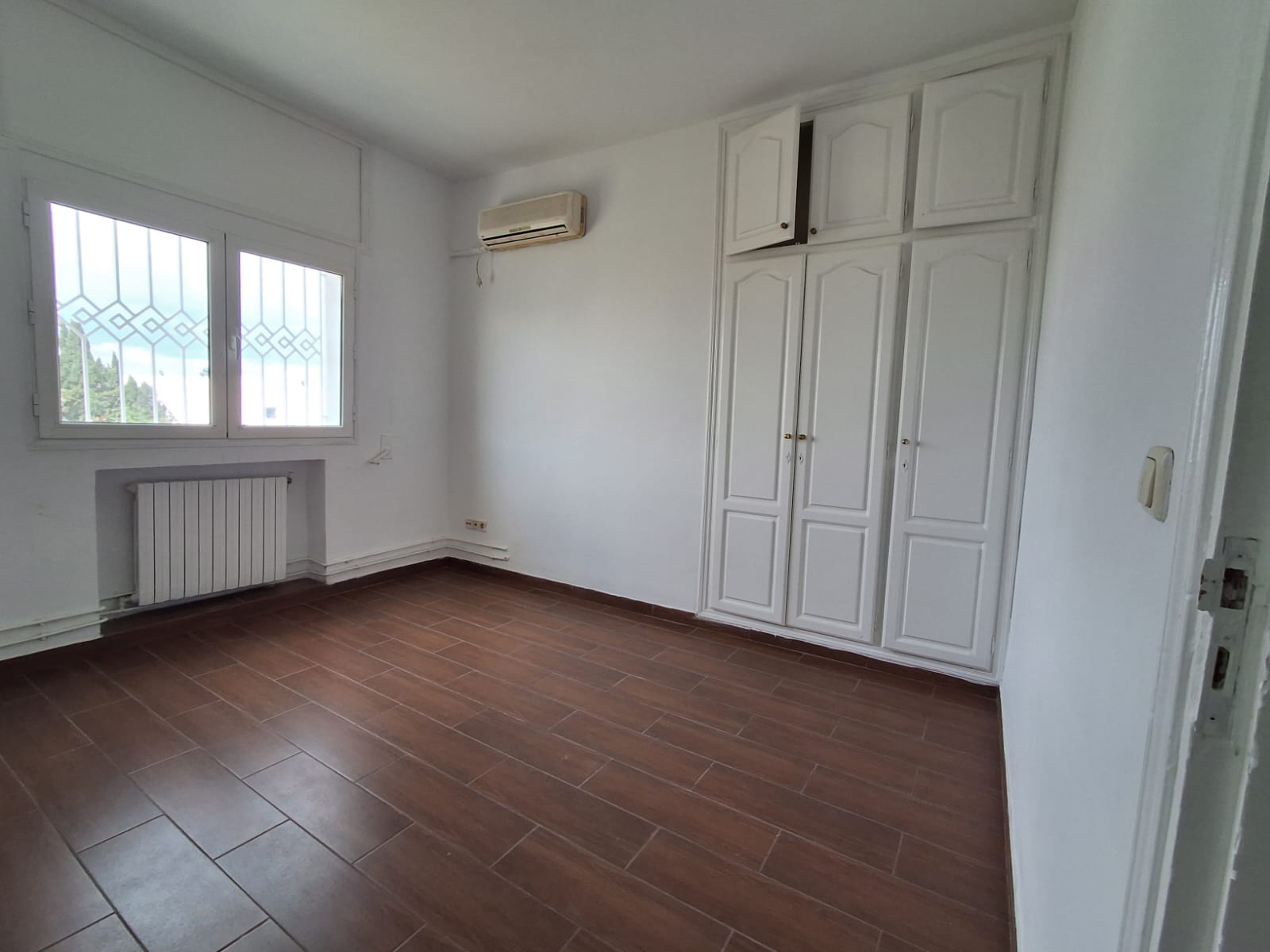 La Marsa&nbsp;Gammart&nbsp;Location&nbsp;Maisons&nbsp;Villa s6 avec jardin et piscine � gammarth