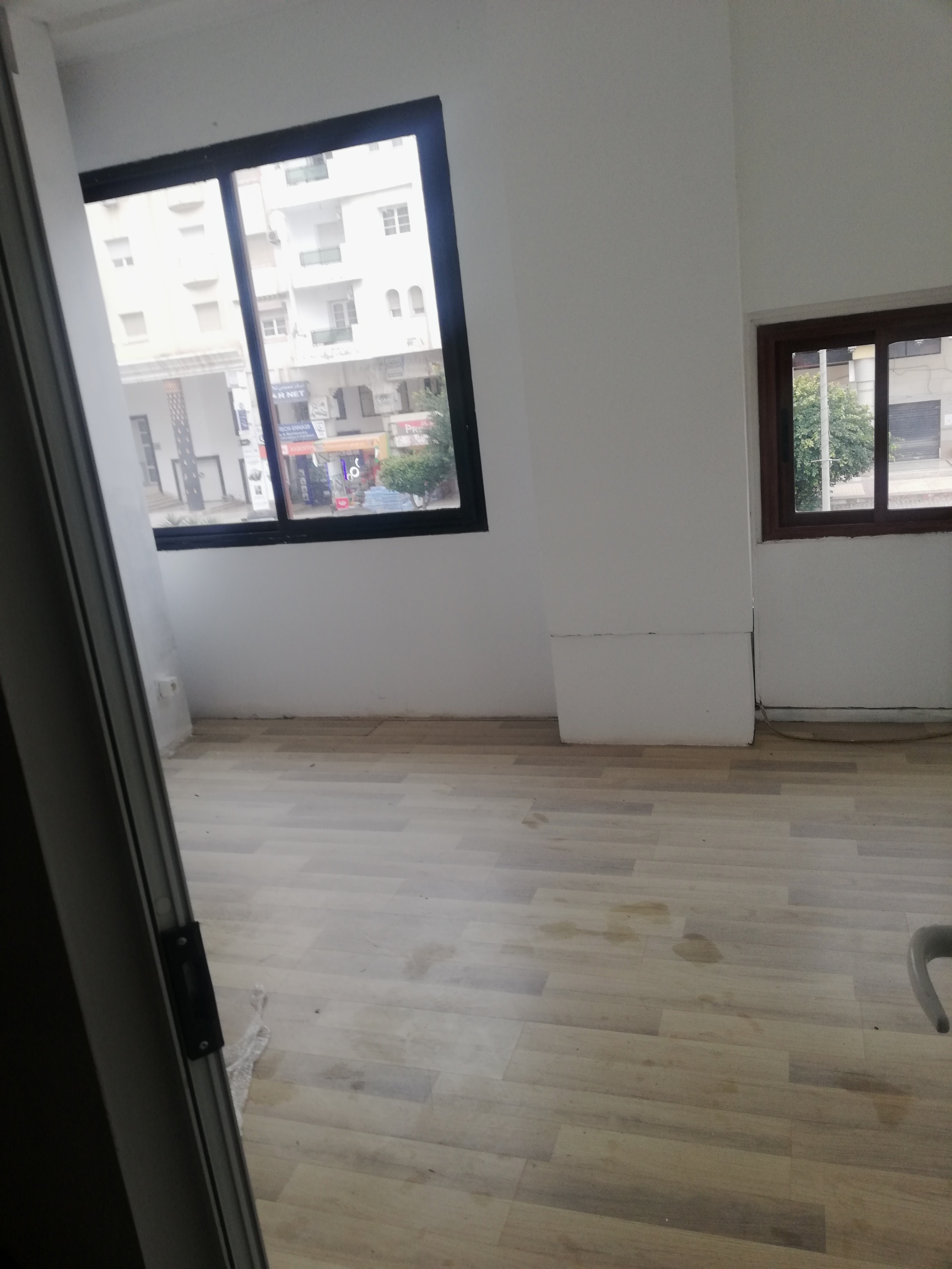 Ariana Ville&nbsp;Cite Ennasr 2&nbsp;Bureaux & Commerces&nbsp;Bureau&nbsp;Bureau 650 dt par mois