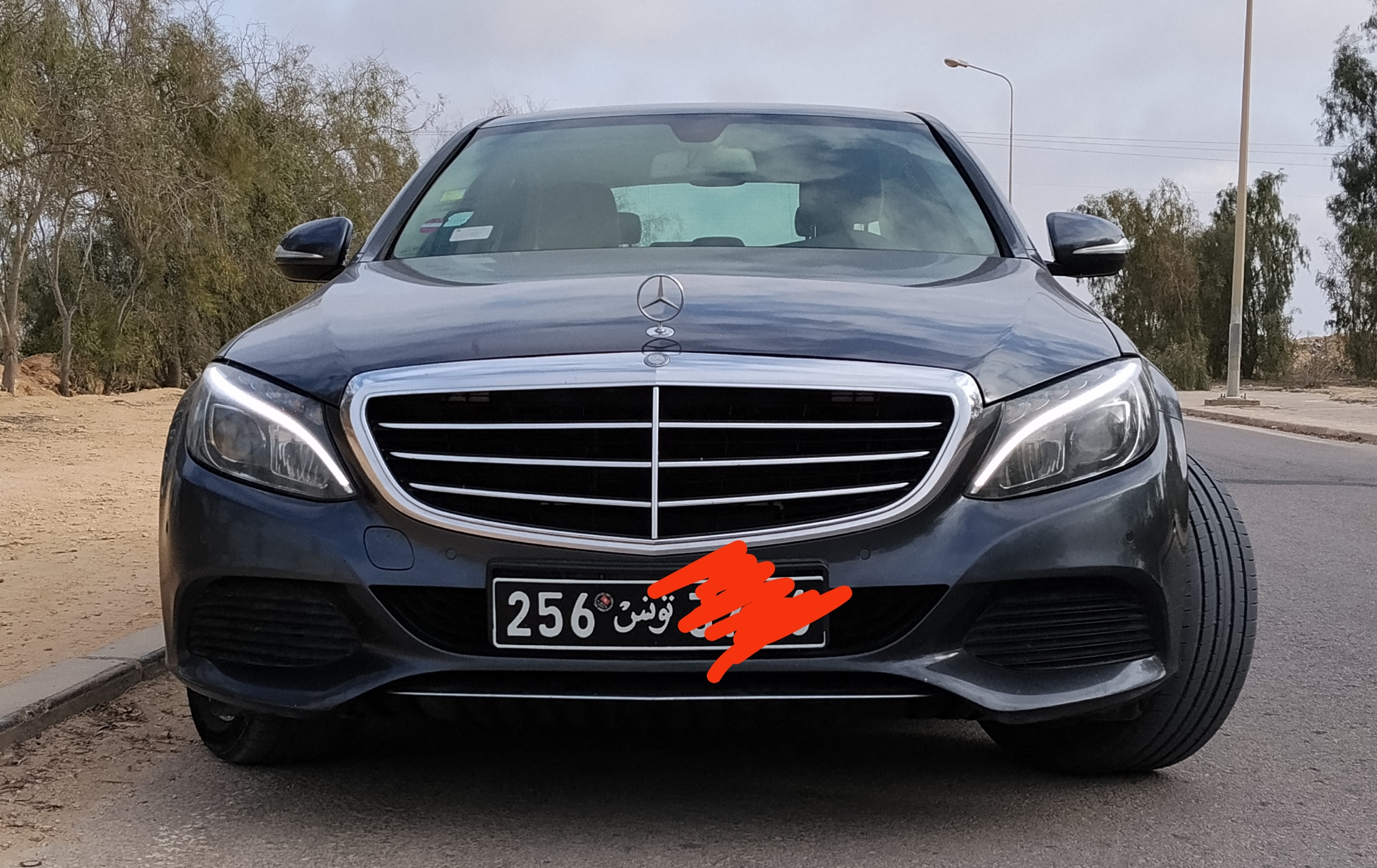 Gabes Medina&nbsp;Gabes&nbsp;Mercedes&nbsp;C&nbsp;Joli mercedes c200