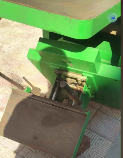 Hammamet&nbsp;Hammamet&nbsp;Autre&nbsp;Autre&nbsp;Machine de menuiserie  3 op�rations  tr�s bon �tat