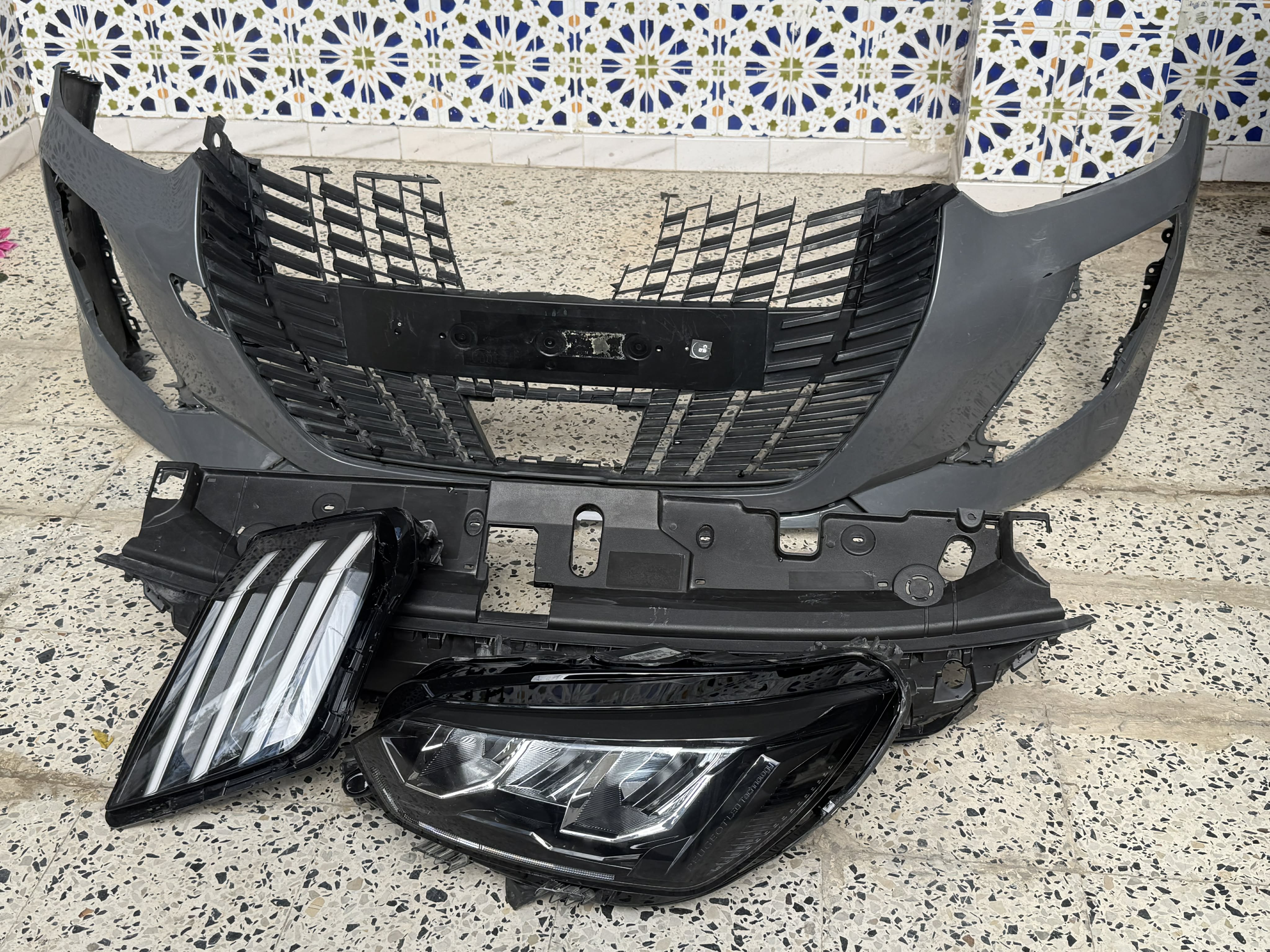 El Hrairia&nbsp;El Hrairia&nbsp;Autre&nbsp;Autre&nbsp;Pi�ce de voiture