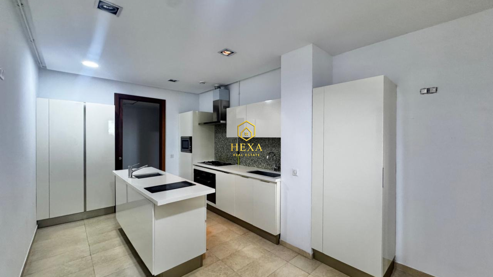 La Marsa&nbsp;Berge Du Lac&nbsp;Location&nbsp;Duplex&nbsp;Duplex s4 au lac 2 avec piscine