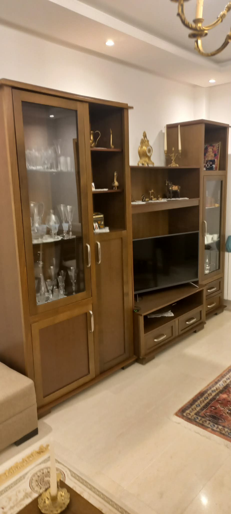 Raoued&nbsp;Cite Ennkhilet&nbsp;Autres meubles&nbsp;Autres&nbsp;Salle � manger et biblioth�que