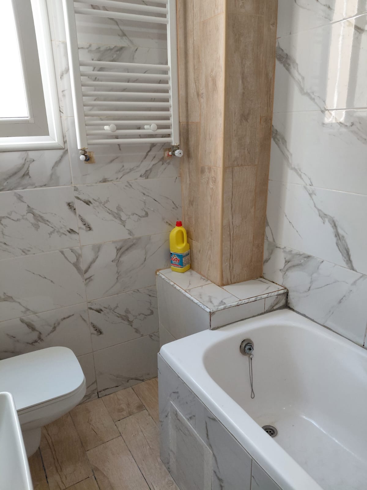 Mnihla&nbsp;Jardins d'el Menzah&nbsp;Location&nbsp;Appart. 3 pi�ces&nbsp;S plus 2 hst aux jardins d'el menzah 1 wb4441