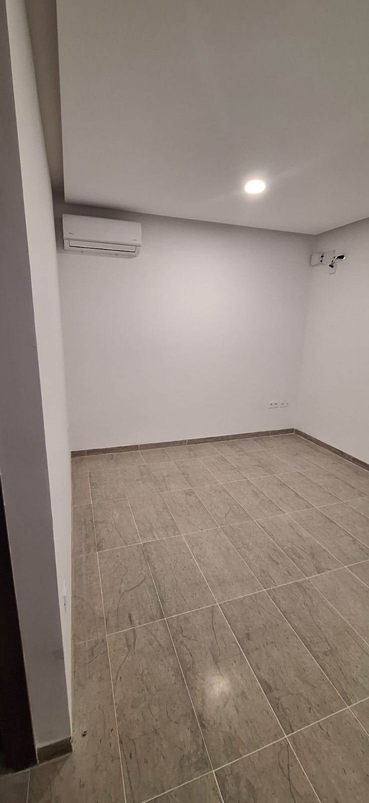 El Mourouj&nbsp;El Mourouj&nbsp;Location&nbsp;Autre&nbsp;Bureau de standing 48m2