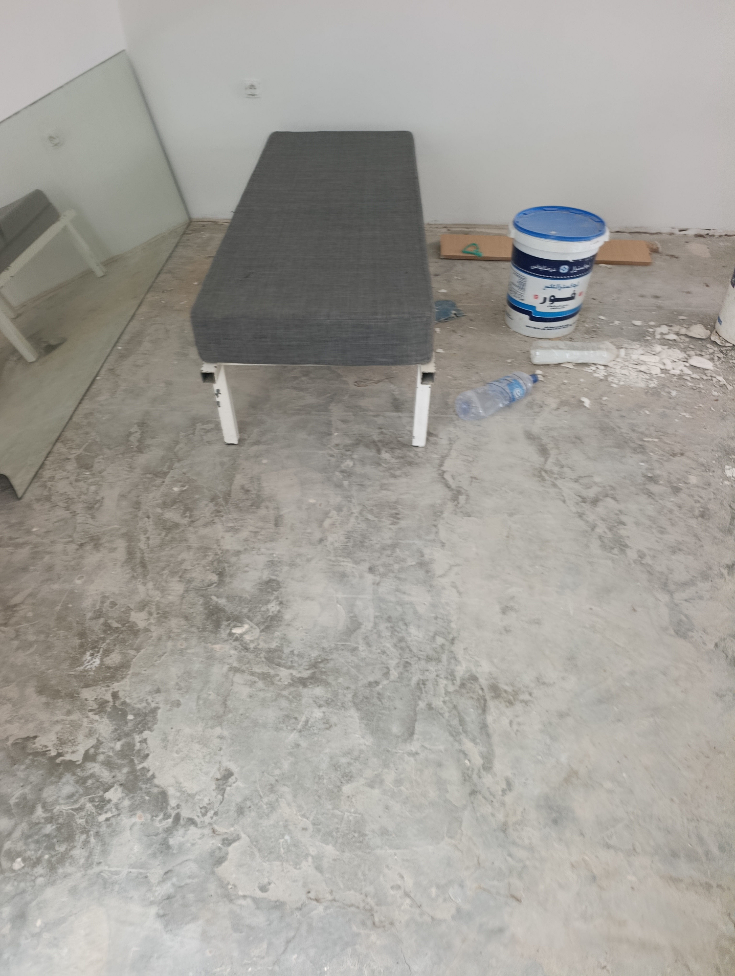 Raoued&nbsp;El Brarja&nbsp;Salon - Salle � manger &nbsp;Salons&nbsp;3 banc fer forget et matelas