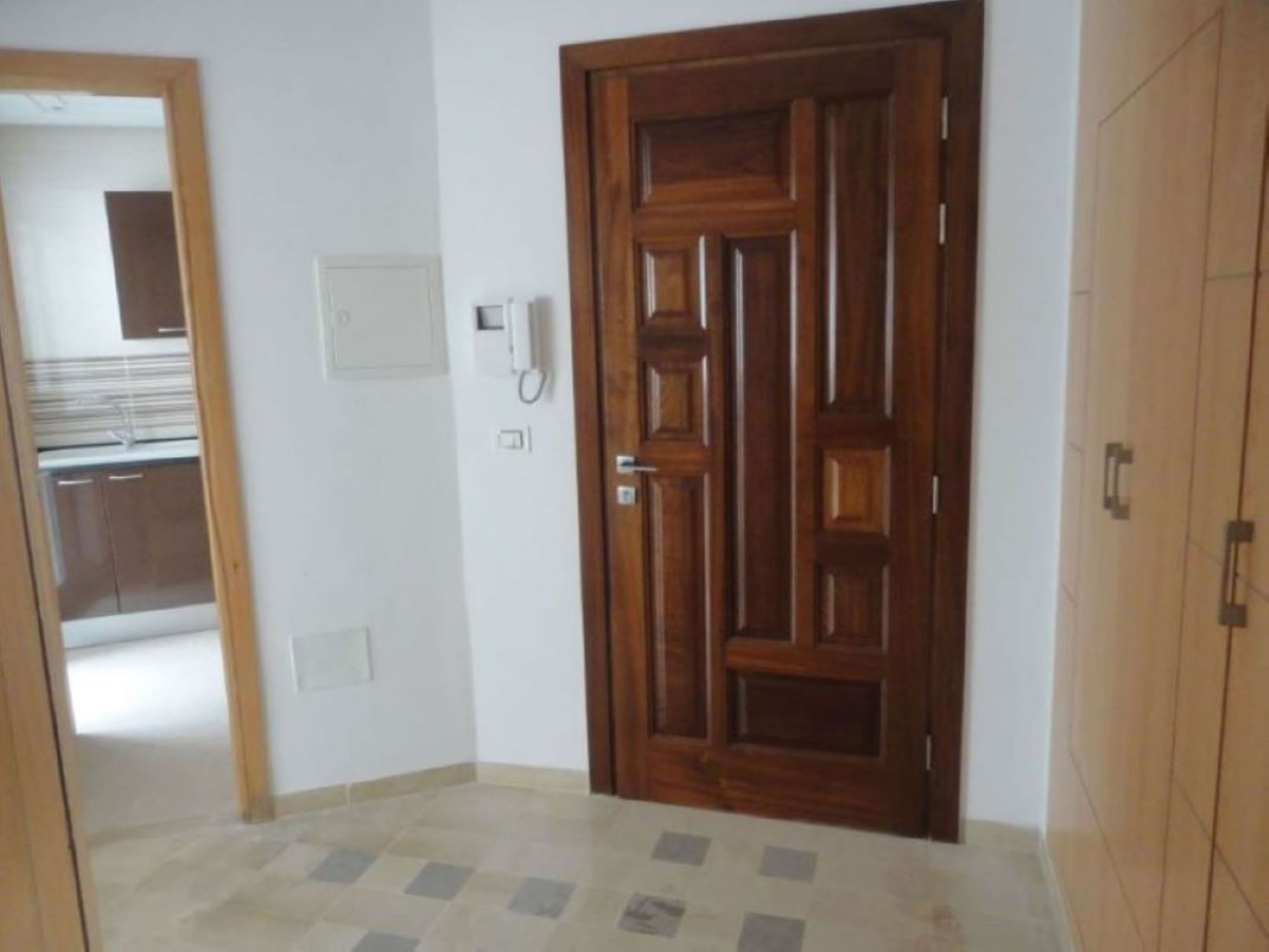 Ariana Ville&nbsp;Cite Ennasr 2&nbsp;Location&nbsp;Appart. 2 pi�ces&nbsp;Appartement s plus 1