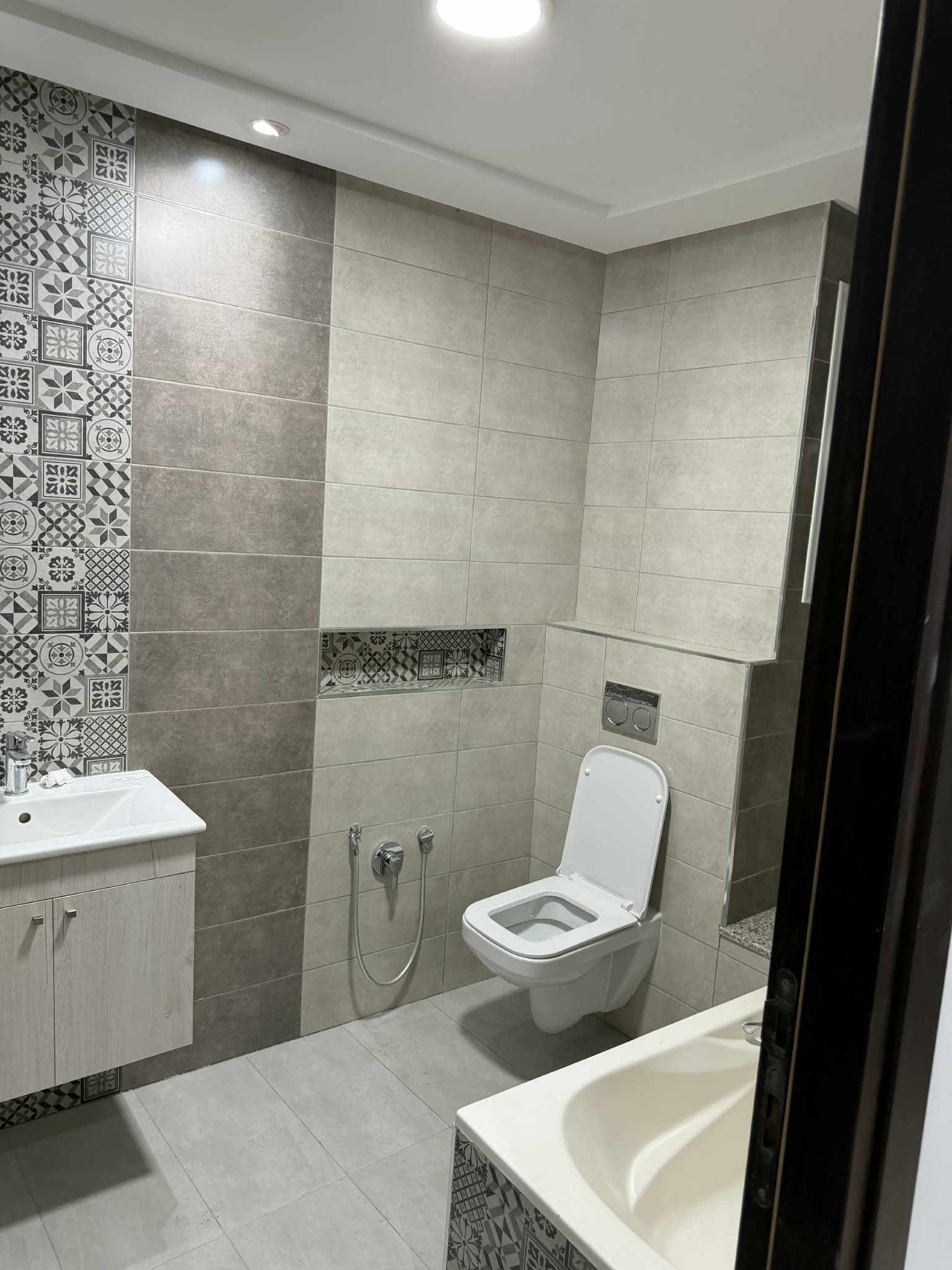 Sfax Sud&nbsp;Merkez Sahnoun&nbsp;Location&nbsp;Appart. 2 pi�ces&nbsp;Appartement sur la route principale gr�mda sfax