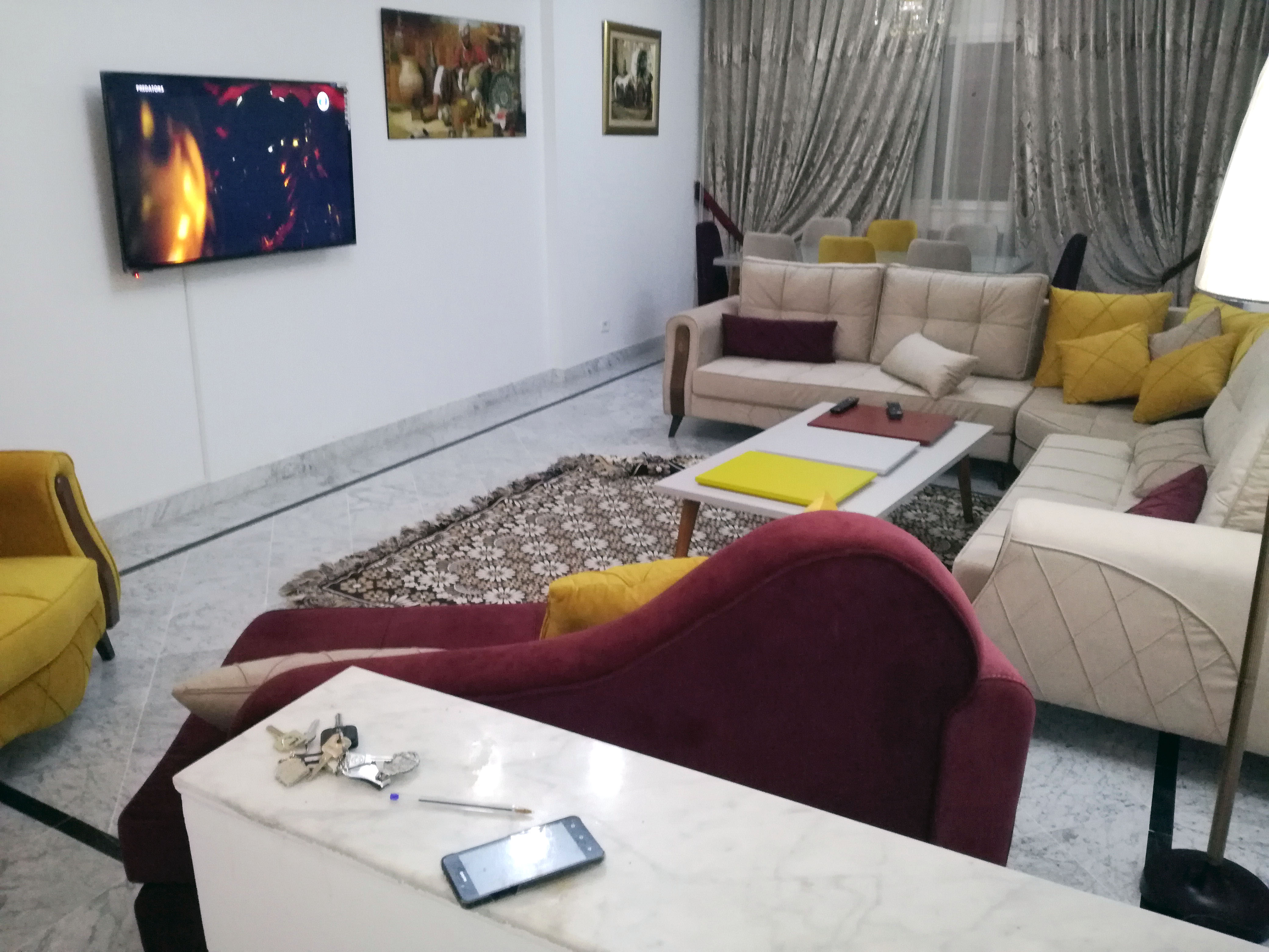 El Menzah&nbsp;El Menzah 9&nbsp;Salon - Salle � manger &nbsp;Salons&nbsp;Salon roche bobois