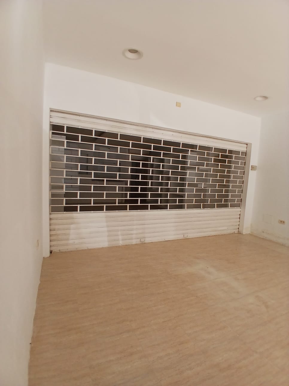 Bureaux & Commerces&nbsp;G�rance libre