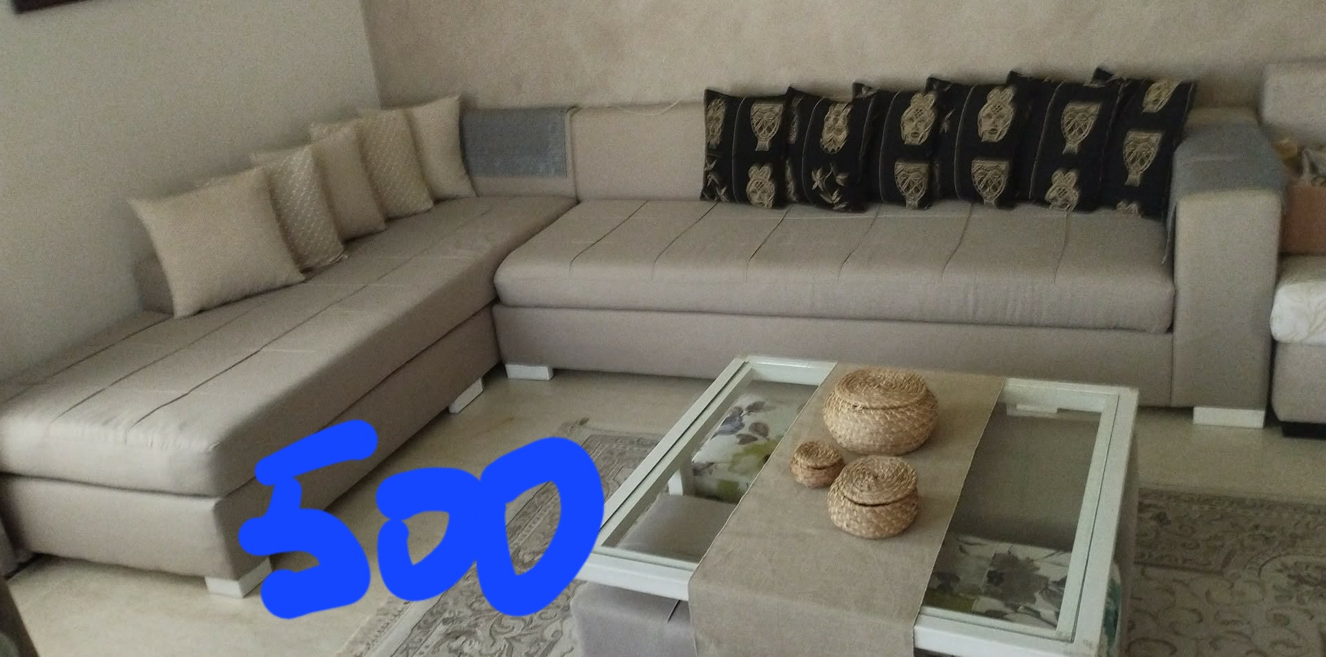 La Soukra&nbsp;Chotrana 1&nbsp;Salon - Salle � manger &nbsp;Salons&nbsp;Divers meubles