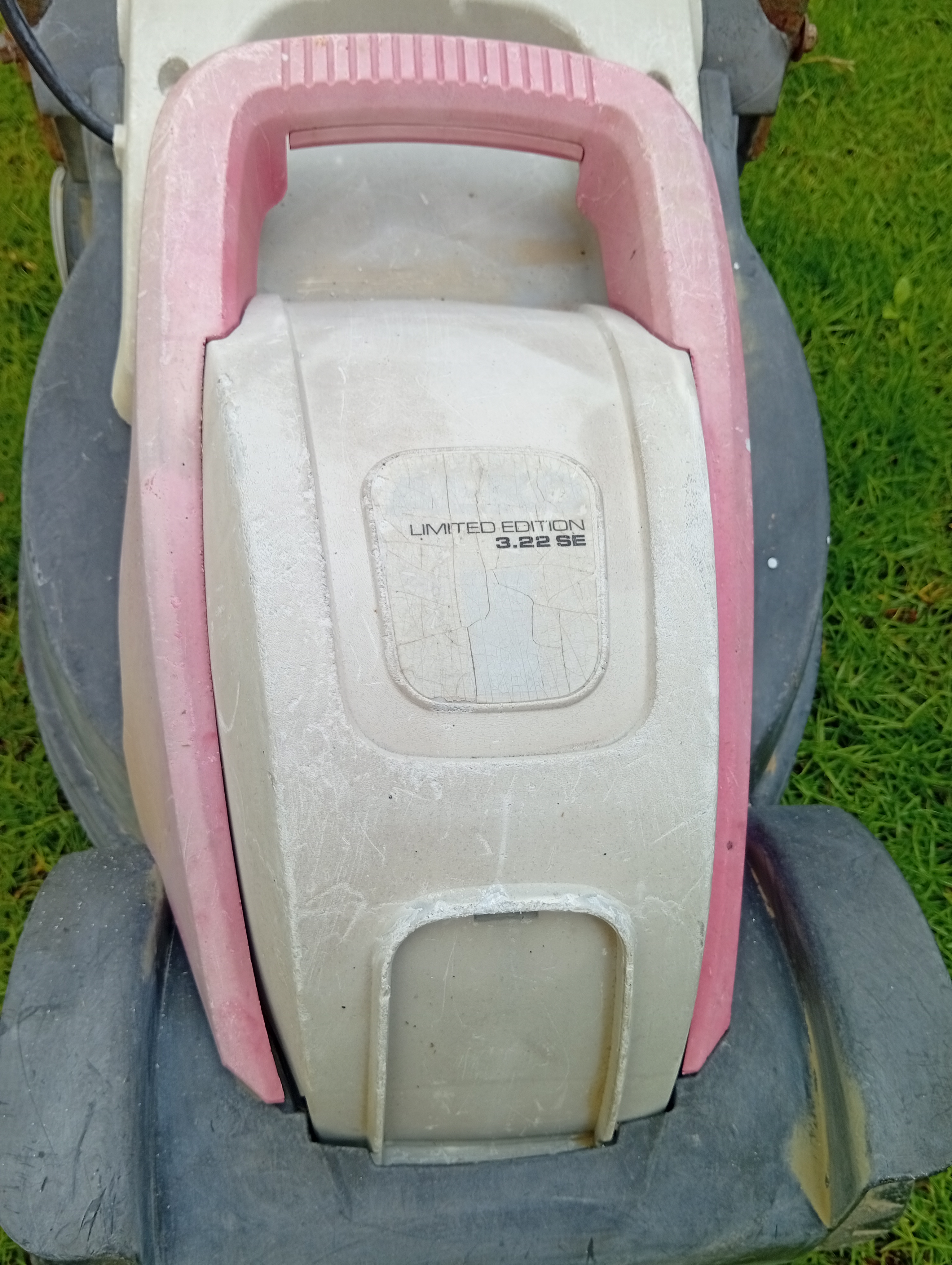 Ariana Ville&nbsp;Ariana&nbsp;Jardinage&nbsp;Autre&nbsp;Tondeuse gazon