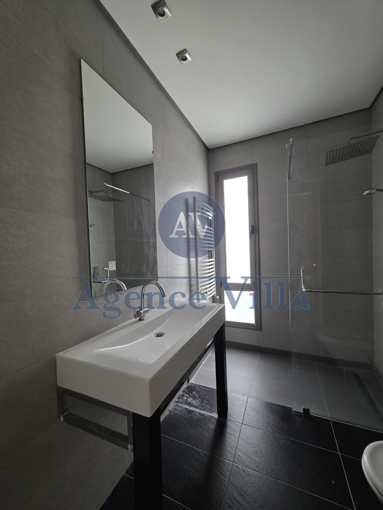 Location&nbsp;Appart. 5 pi�ces+