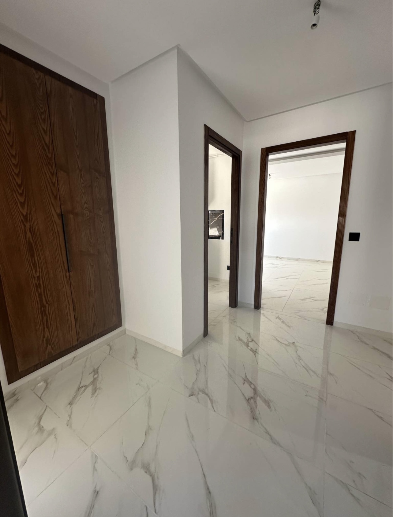 La Marsa&nbsp;Cite Essalama&nbsp;Location&nbsp;Appart. 3 pi�ces&nbsp;S 2 jamais habite cite wahat